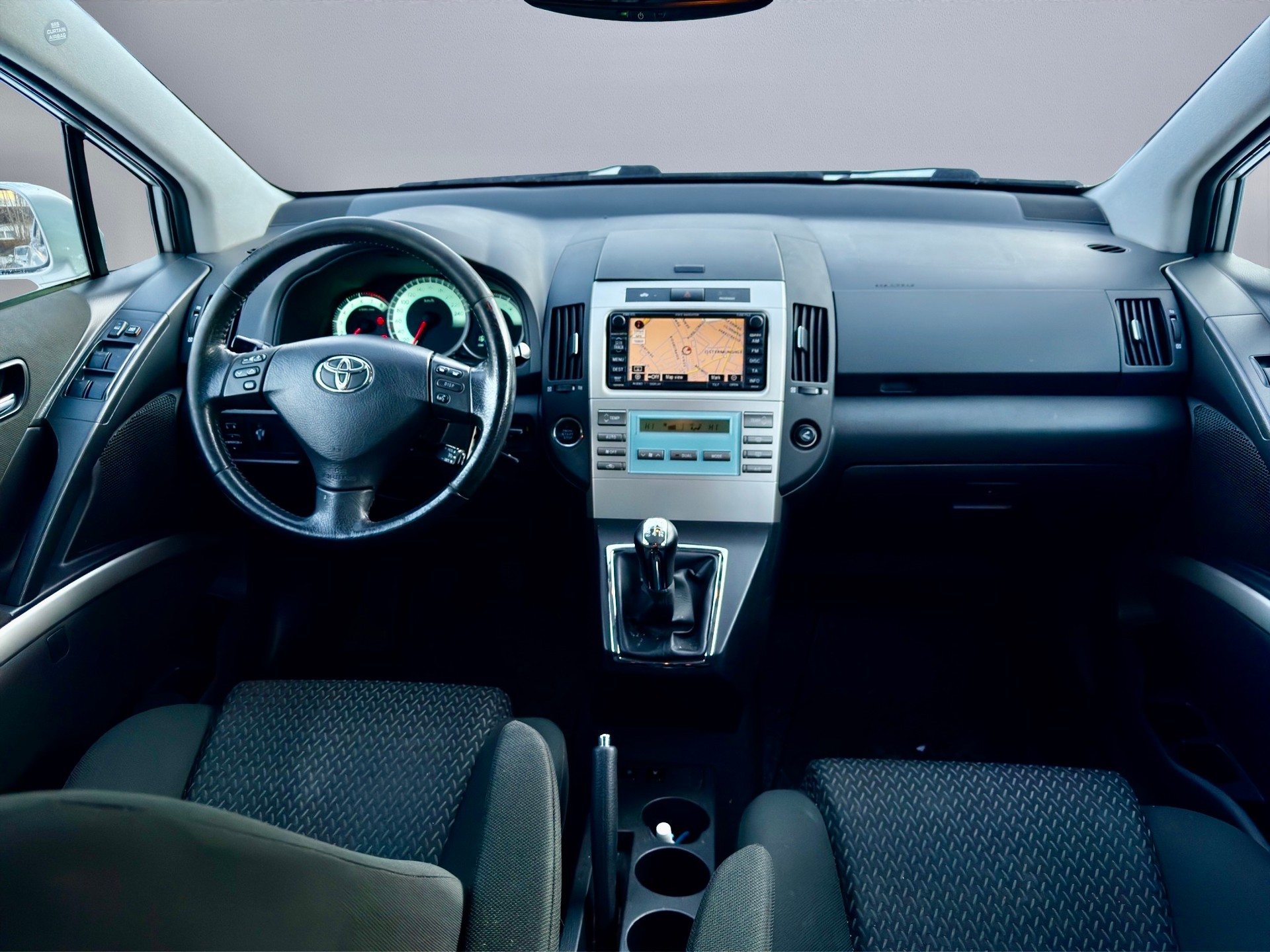 TOYOTA Corolla Verso 1.8 Linea Sol 7 Plätze, Navigation, 360’ kamera-image-14