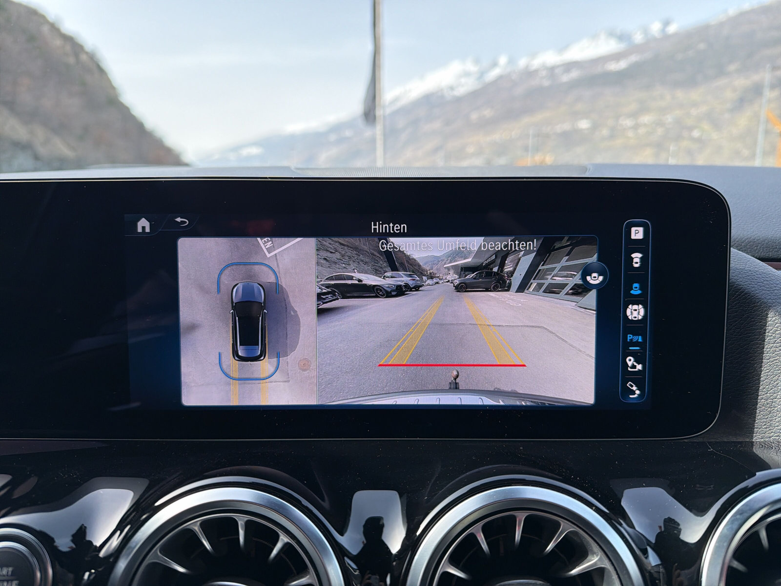 MERCEDES-BENZ GLA 250 4Matic 8G-DCT-image-25