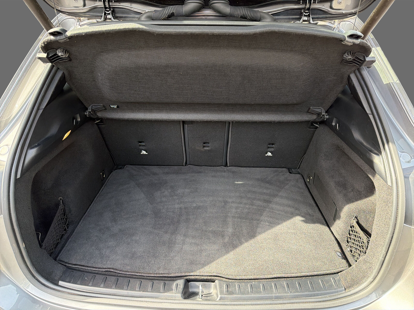 MERCEDES-BENZ GLA 250 4Matic 8G-DCT-image-19