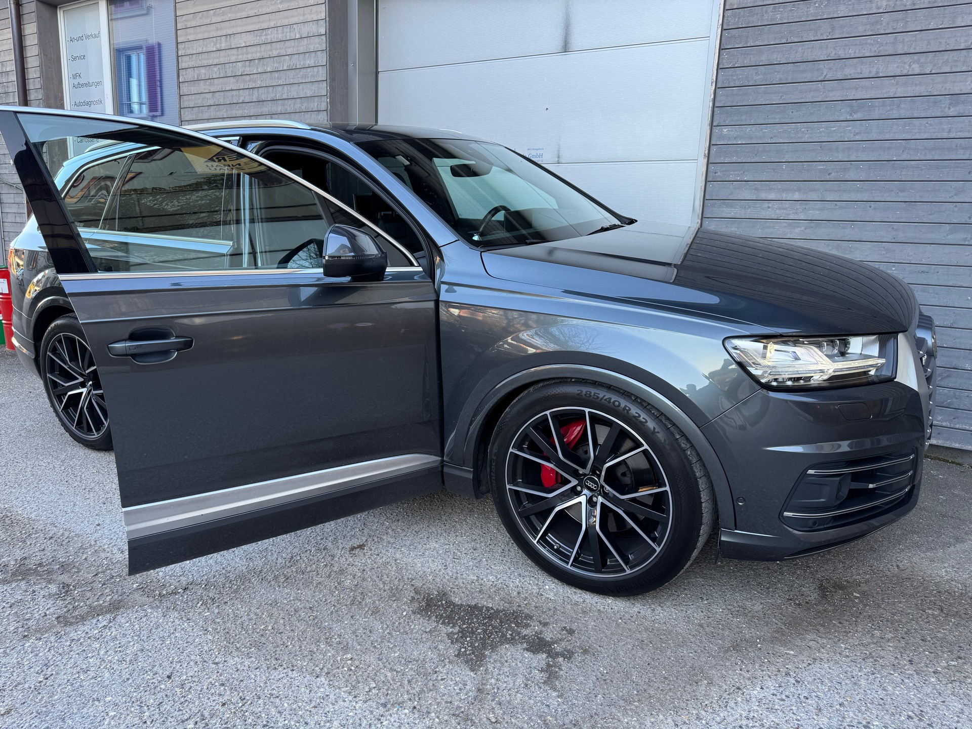 AUDI SQ7 4.0 TDI quattro tiptronic-image-7