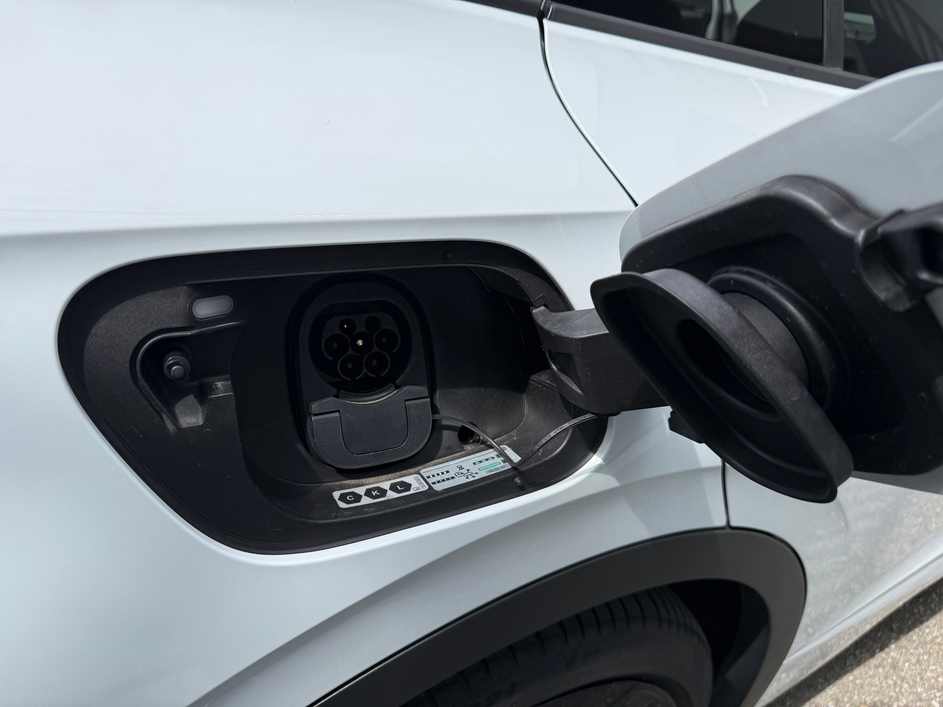 VW ID.5 GTX United 79 kWh 4Motion mit Anhängerkupplung & Panoramadach (neues Modell - 1. Inv. 11.2024)-image-6
