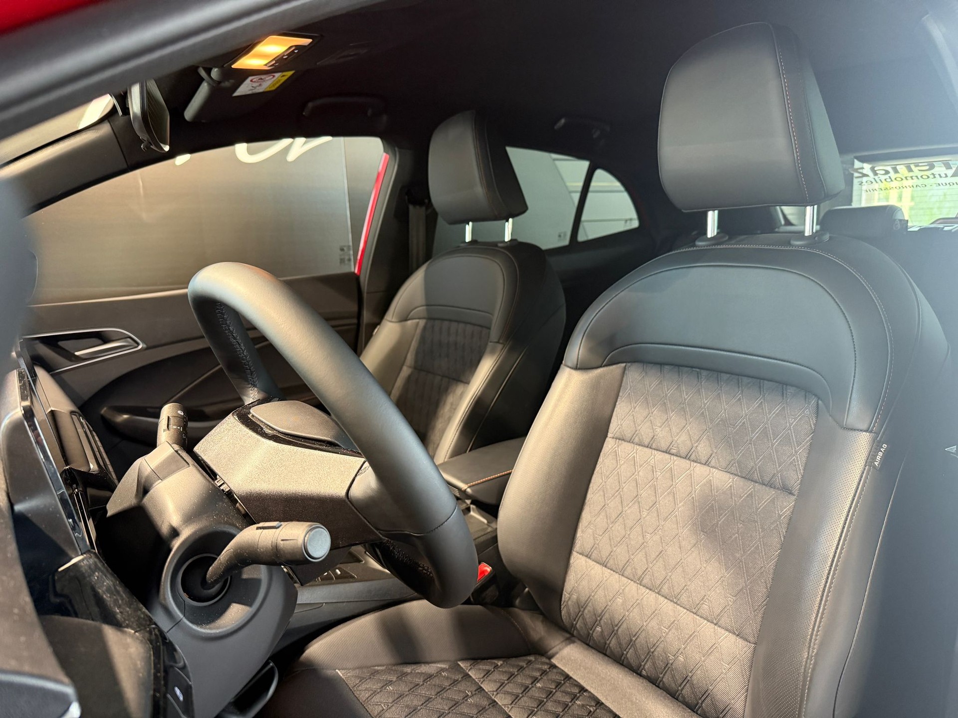 MG 3 1.5 Hybrid Luxury Aut.-showroom-element-3
