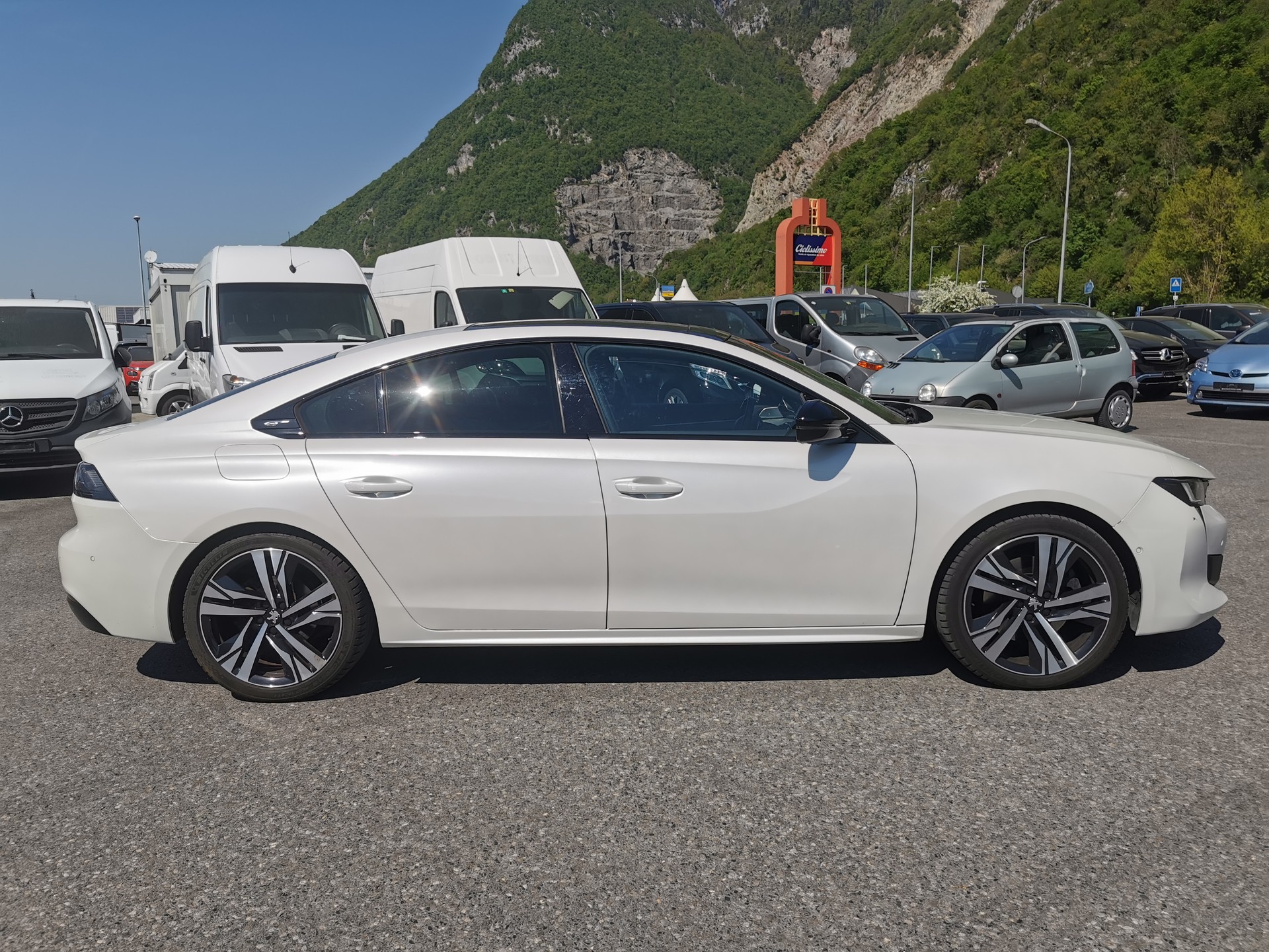 PEUGEOT 508 1.6 PureTech GT EAT8-image-3