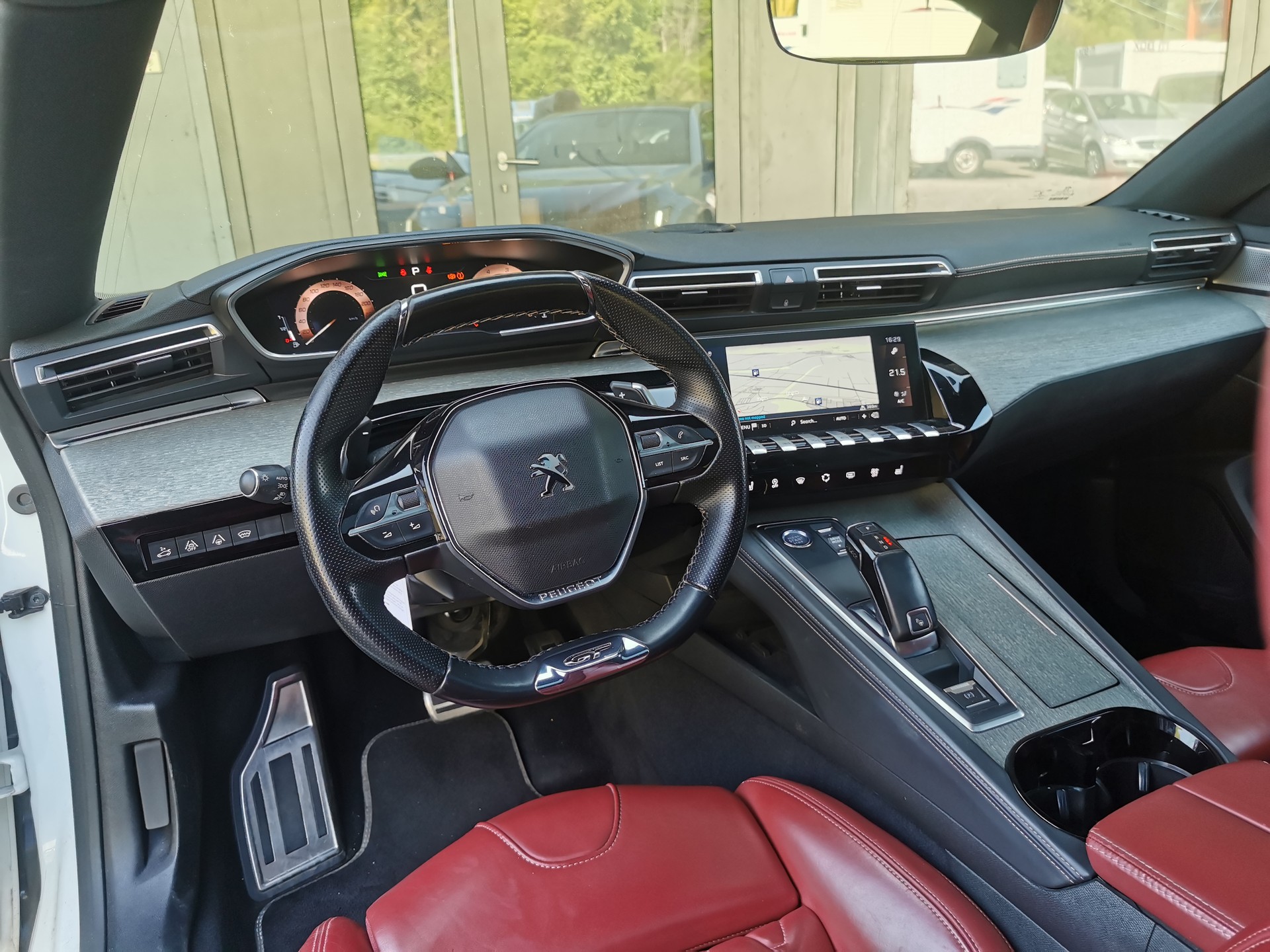 PEUGEOT 508 1.6 PureTech GT EAT8-image-6
