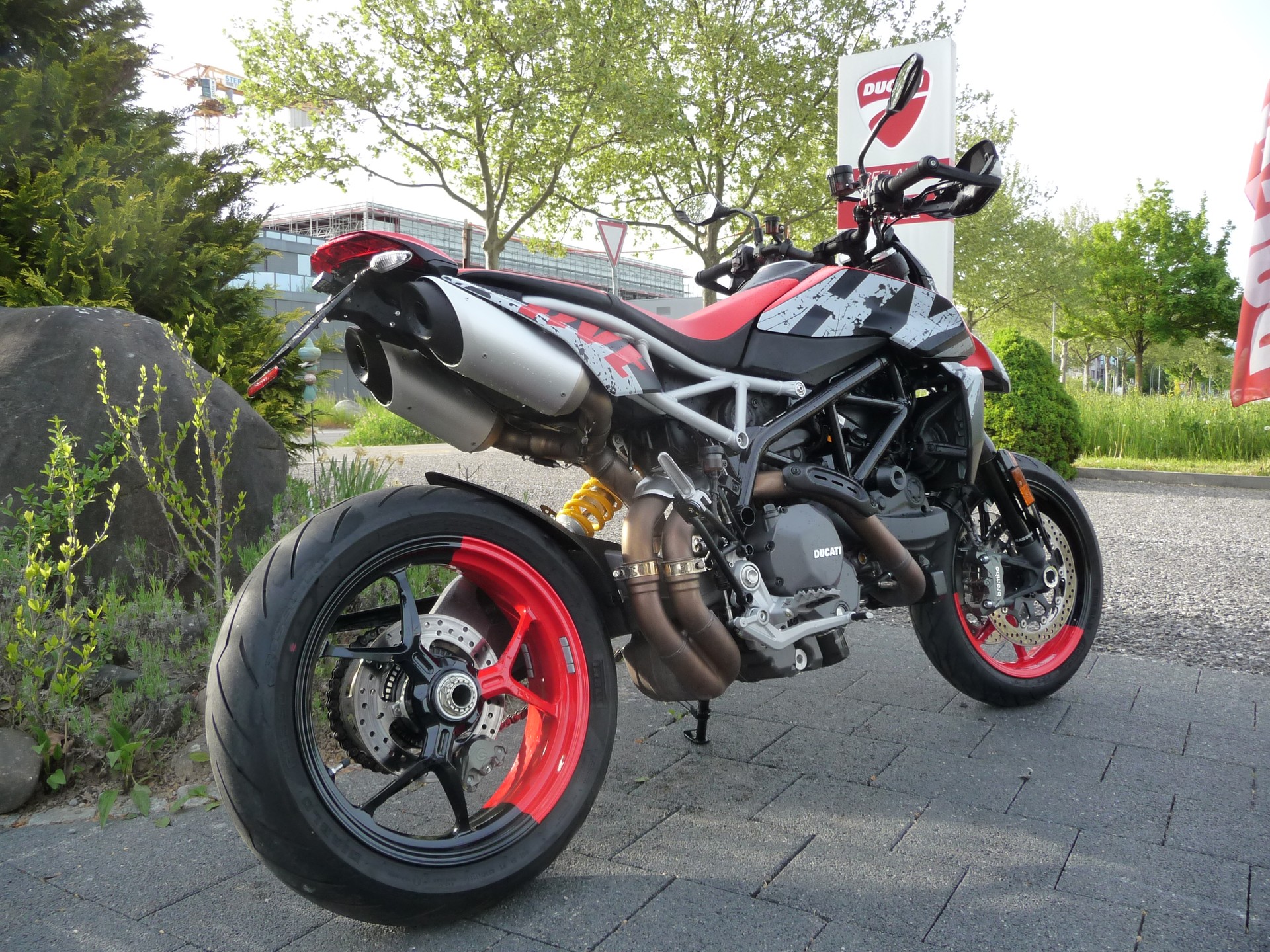 DUCATI Hypermotard 950 RVE-image-2