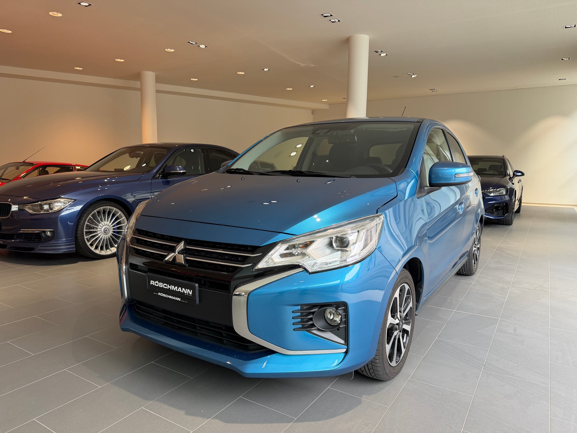 MITSUBISHI Space Star 1.2 CVT Intense+-showroom-element-1