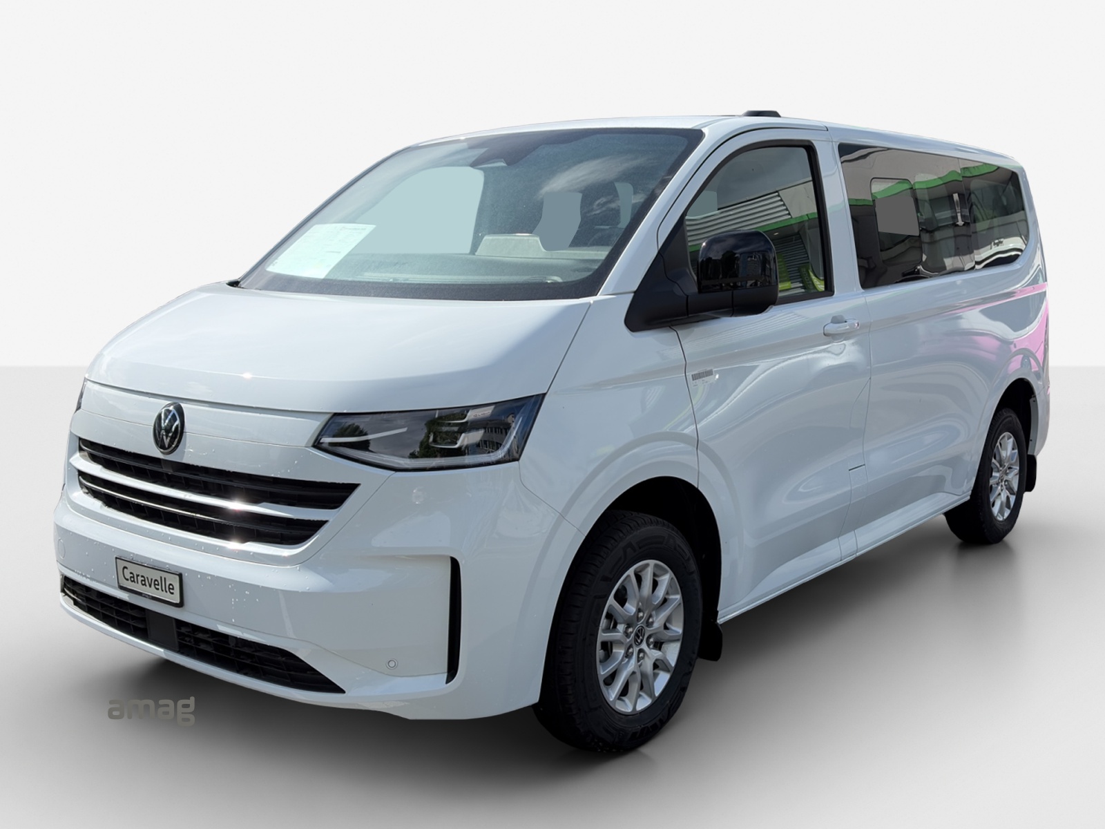 VW Caravelle BEV Life