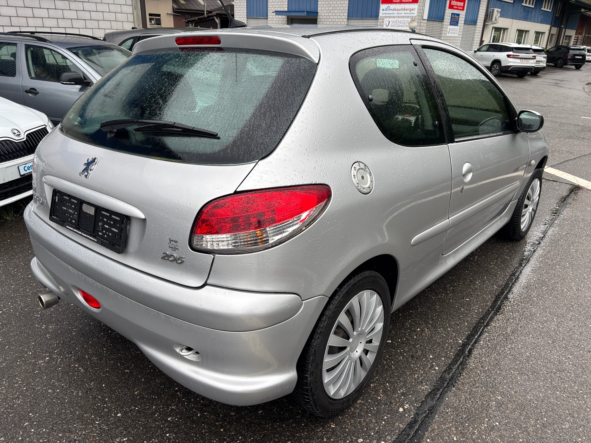 PEUGEOT 206 1.6 16V XS (Sport)-image-4
