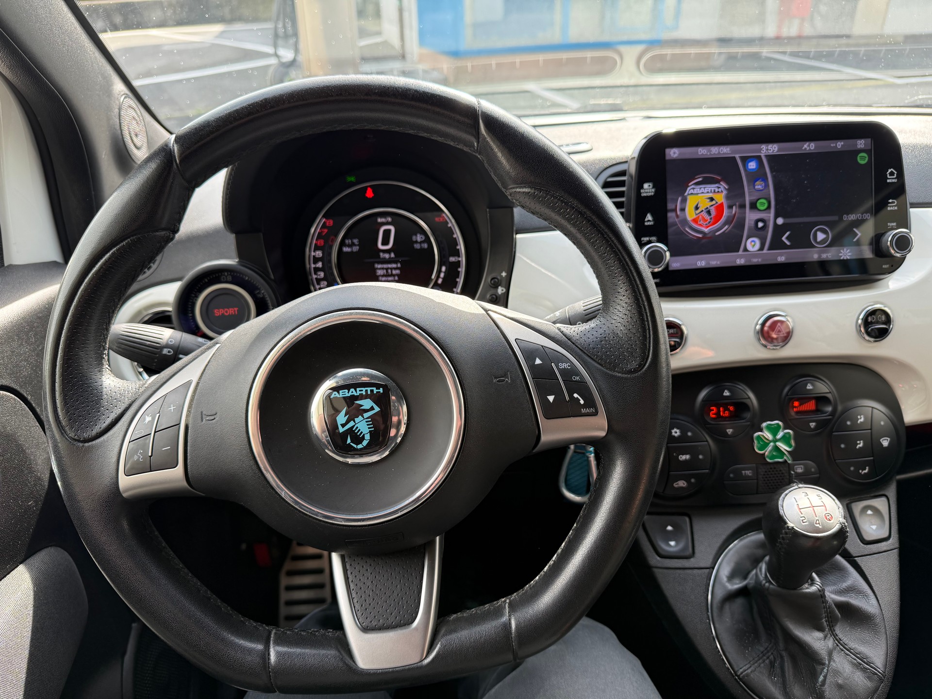 FIAT 500 1.4 16V Turbo Abarth-image-8