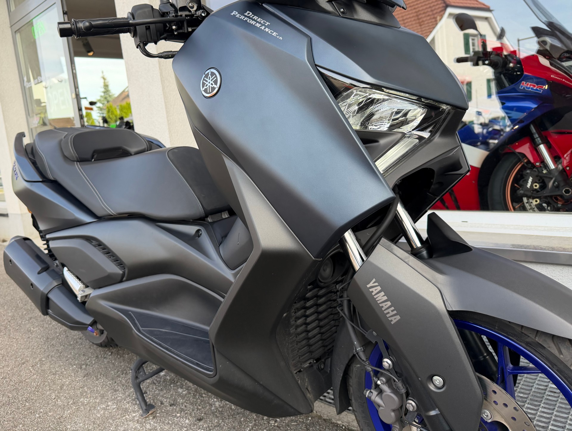 YAMAHA X-Max 300-image-5