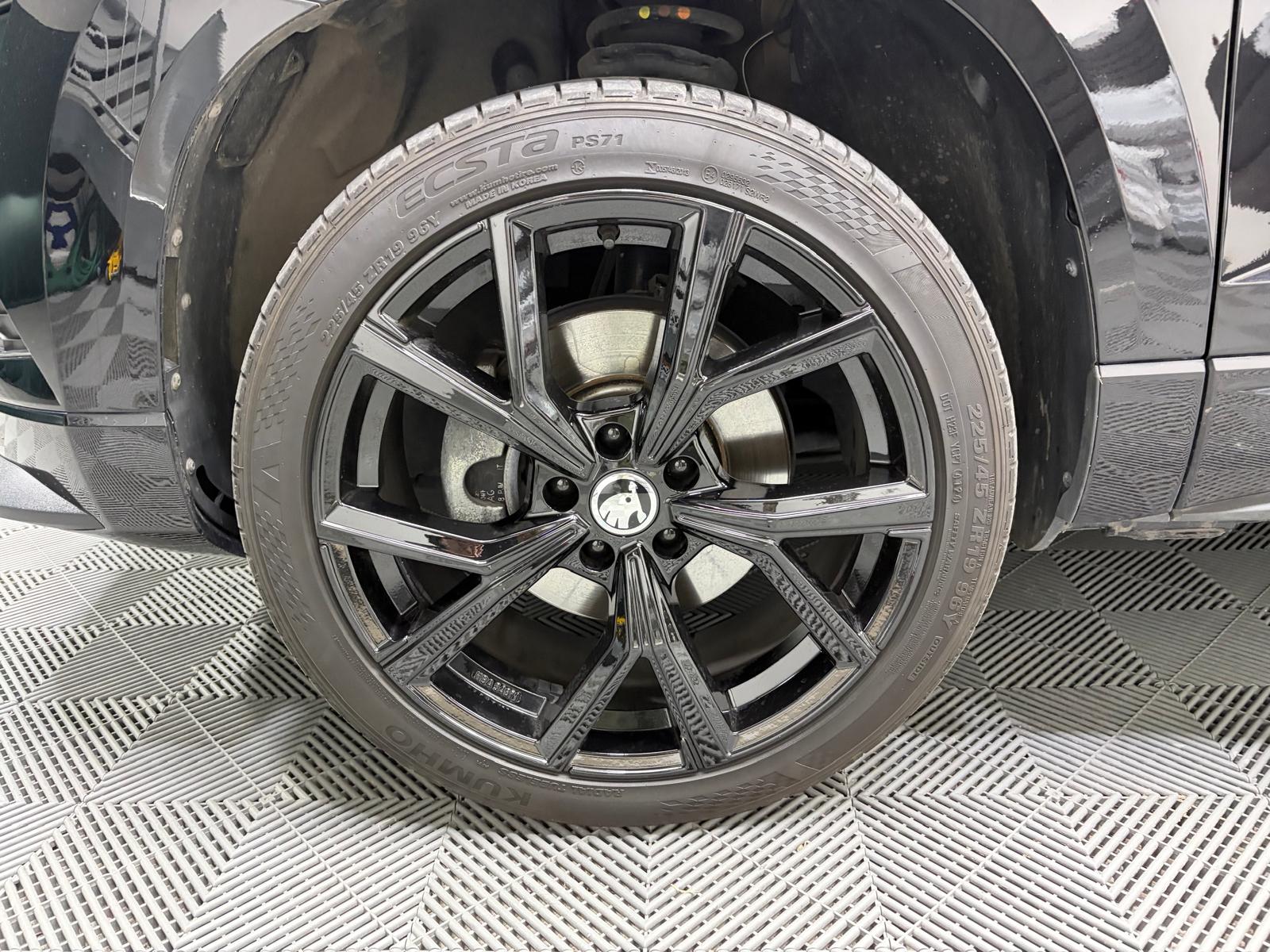 SKODA Karoq 2.0 TSI SportLine 4x4 DSG-image-31