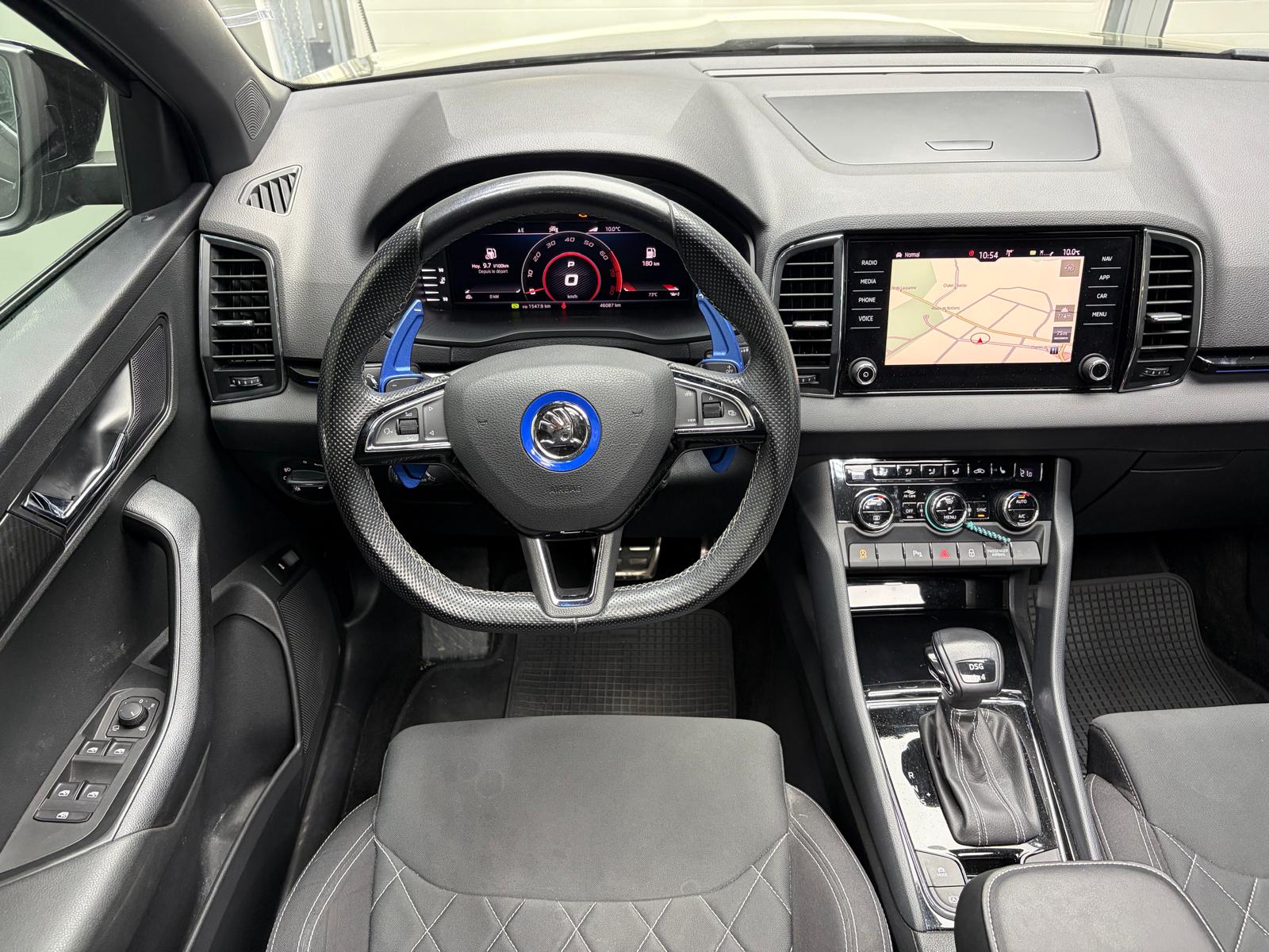 SKODA Karoq 2.0 TSI SportLine 4x4 DSG-image-14