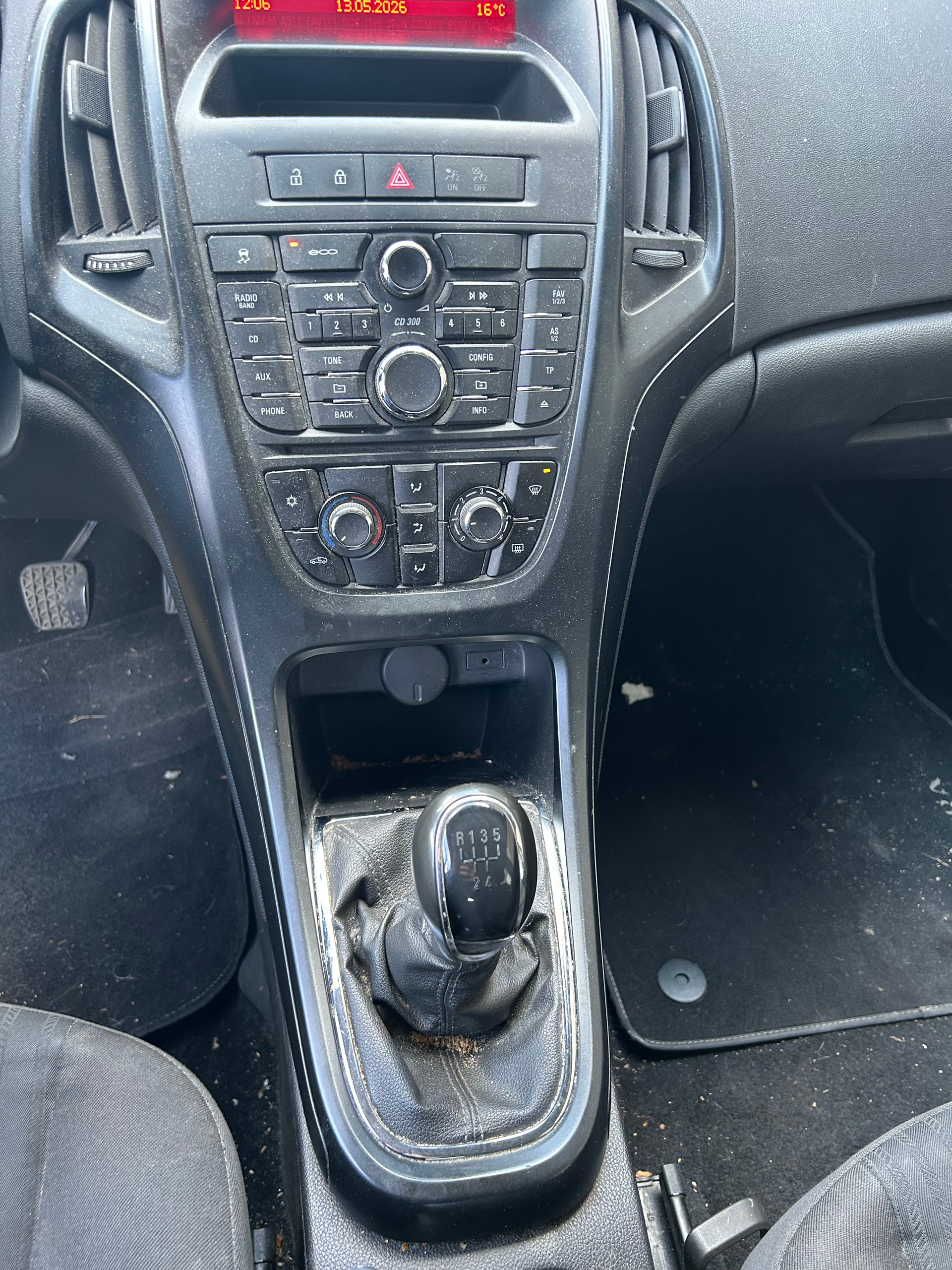 OPEL Astra SportsTourer 1.6i 16V-image-9