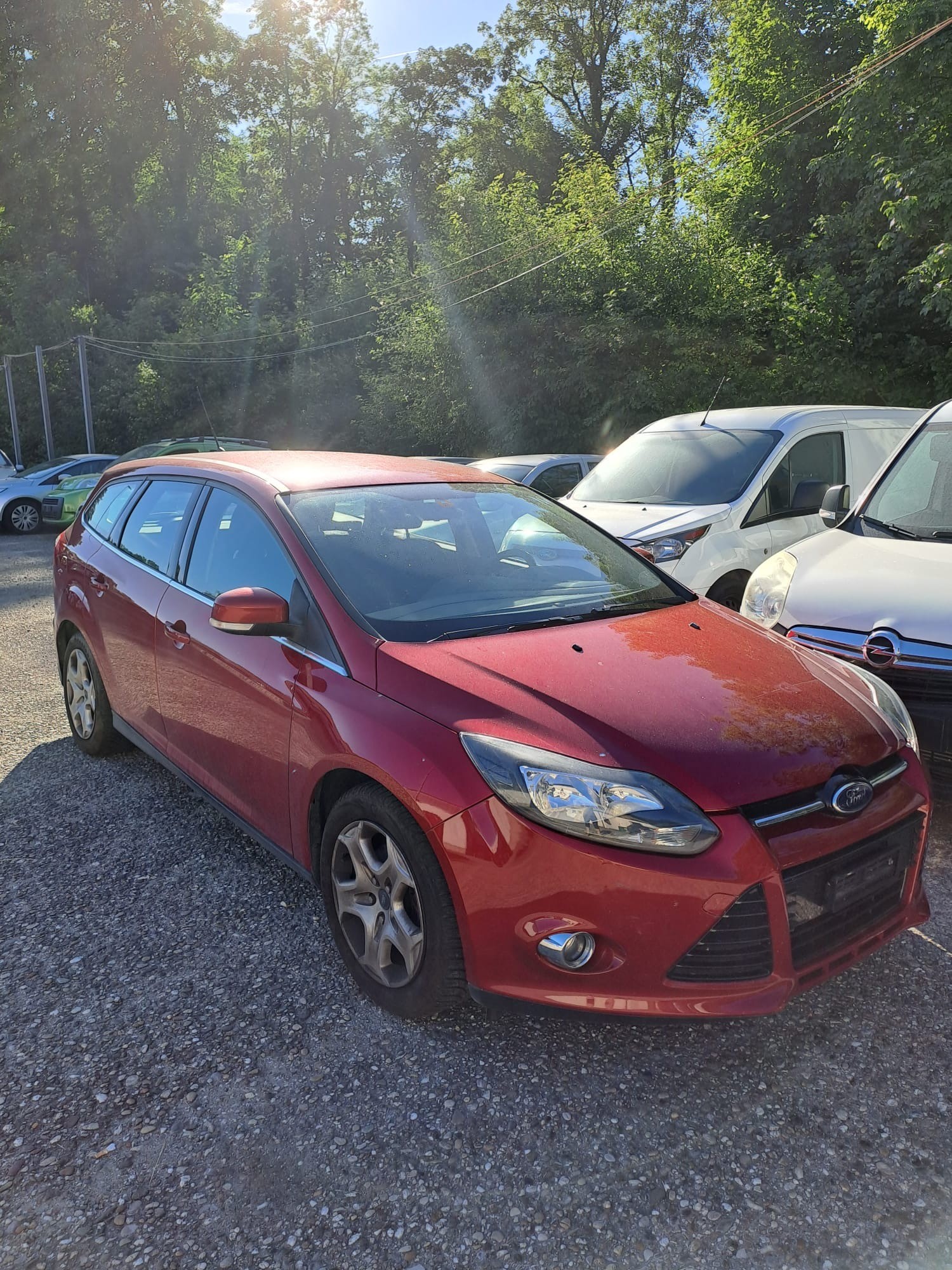 FORD Focus 1.6i VCT Carving PowerShift-image-1