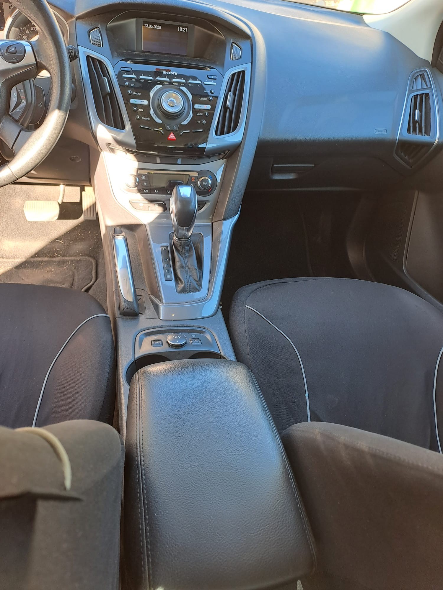 FORD Focus 1.6i VCT Carving PowerShift-image-7