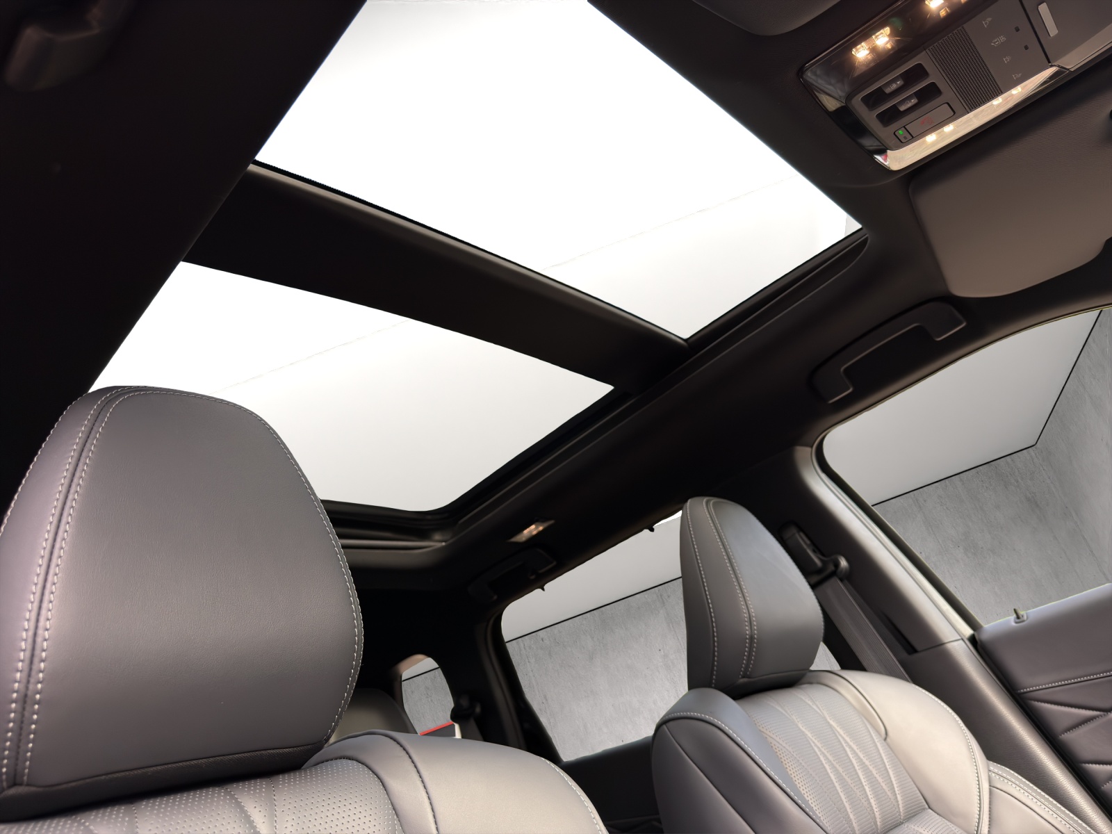 MITSUBISHI Outlander 2.4 PHEV Sport 4x4-image-11