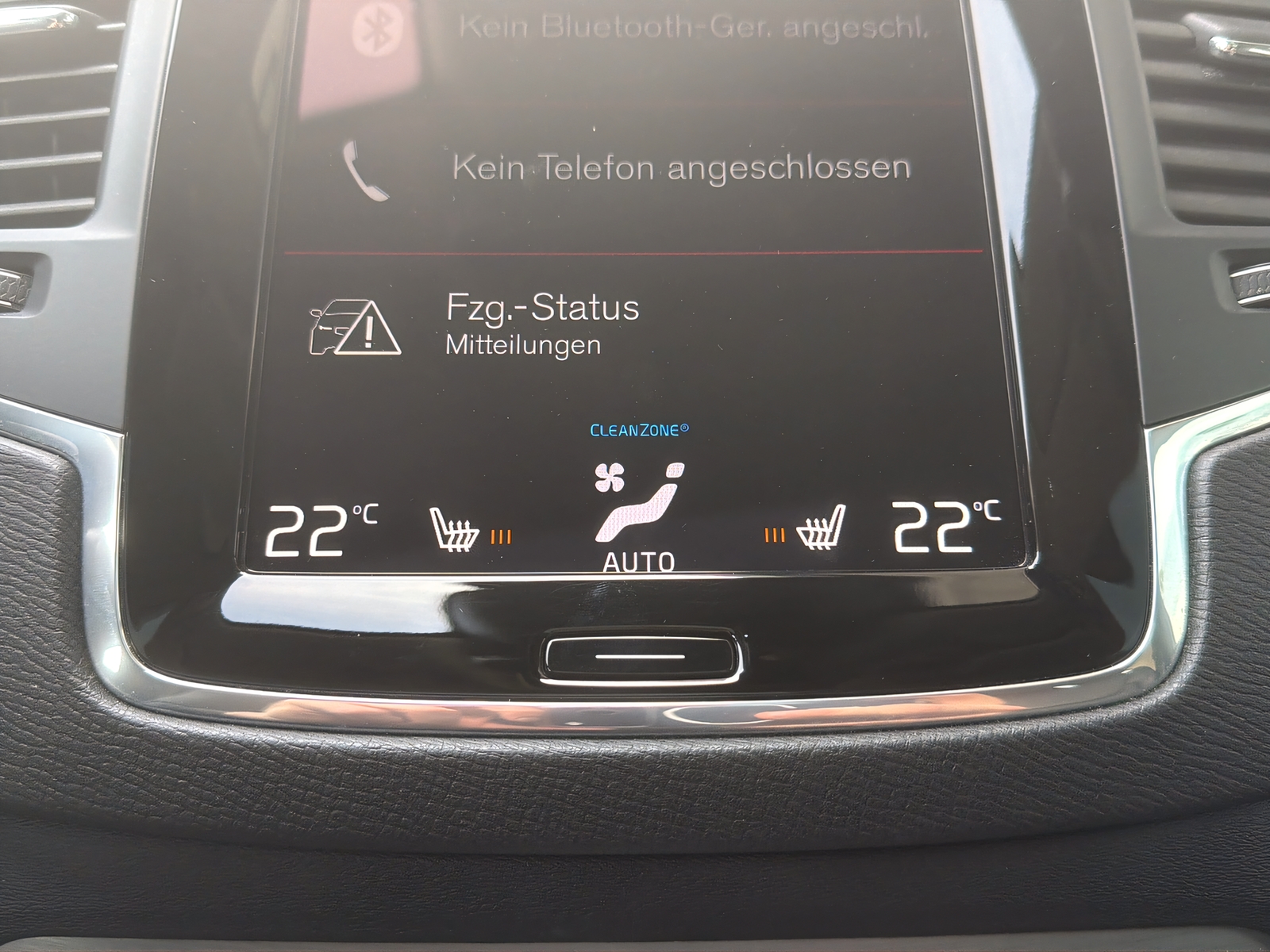 VOLVO XC90 2.0 B5 MH Momentum 5P. AWD-image-11