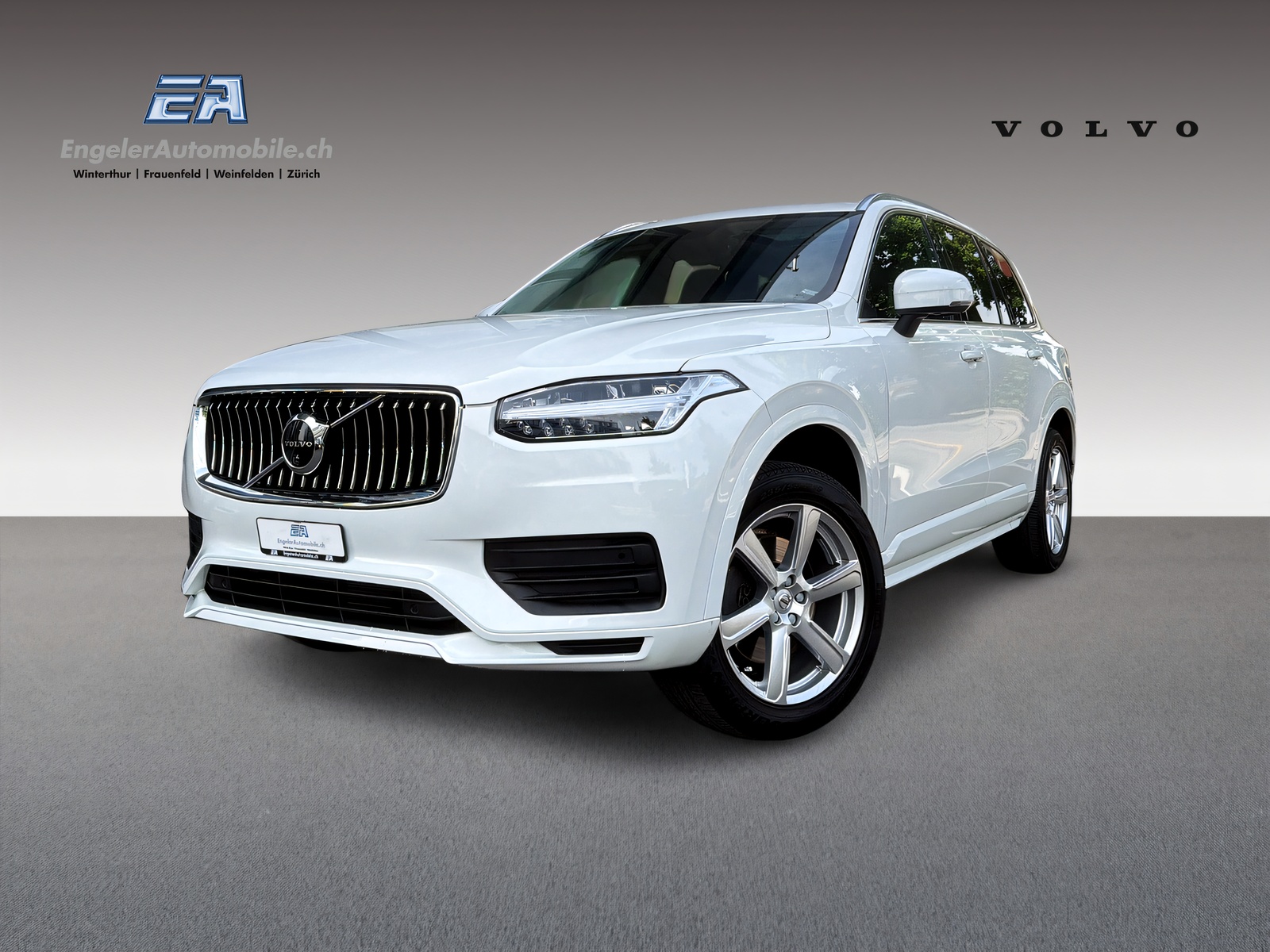 VOLVO XC90 2.0 B5 MH Momentum 5P. AWD