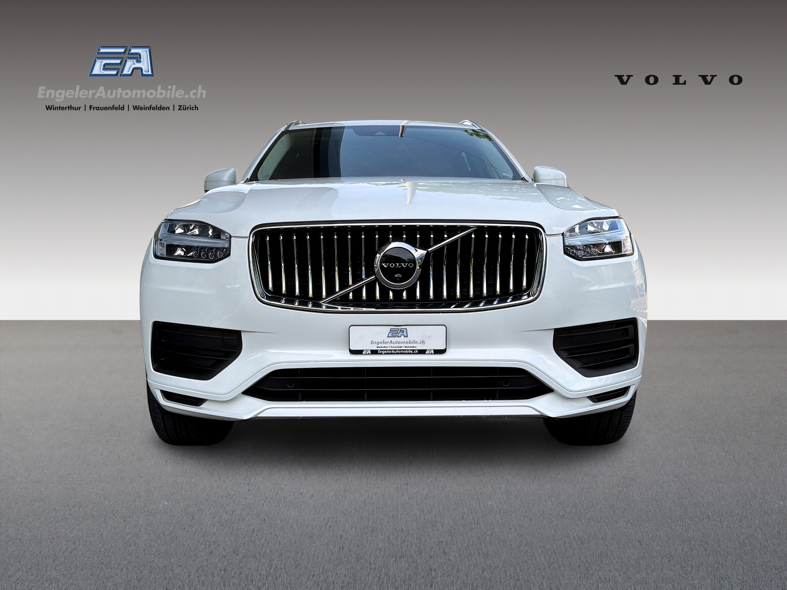 VOLVO XC90 2.0 B5 MH Momentum 5P. AWD-showroom-element-1