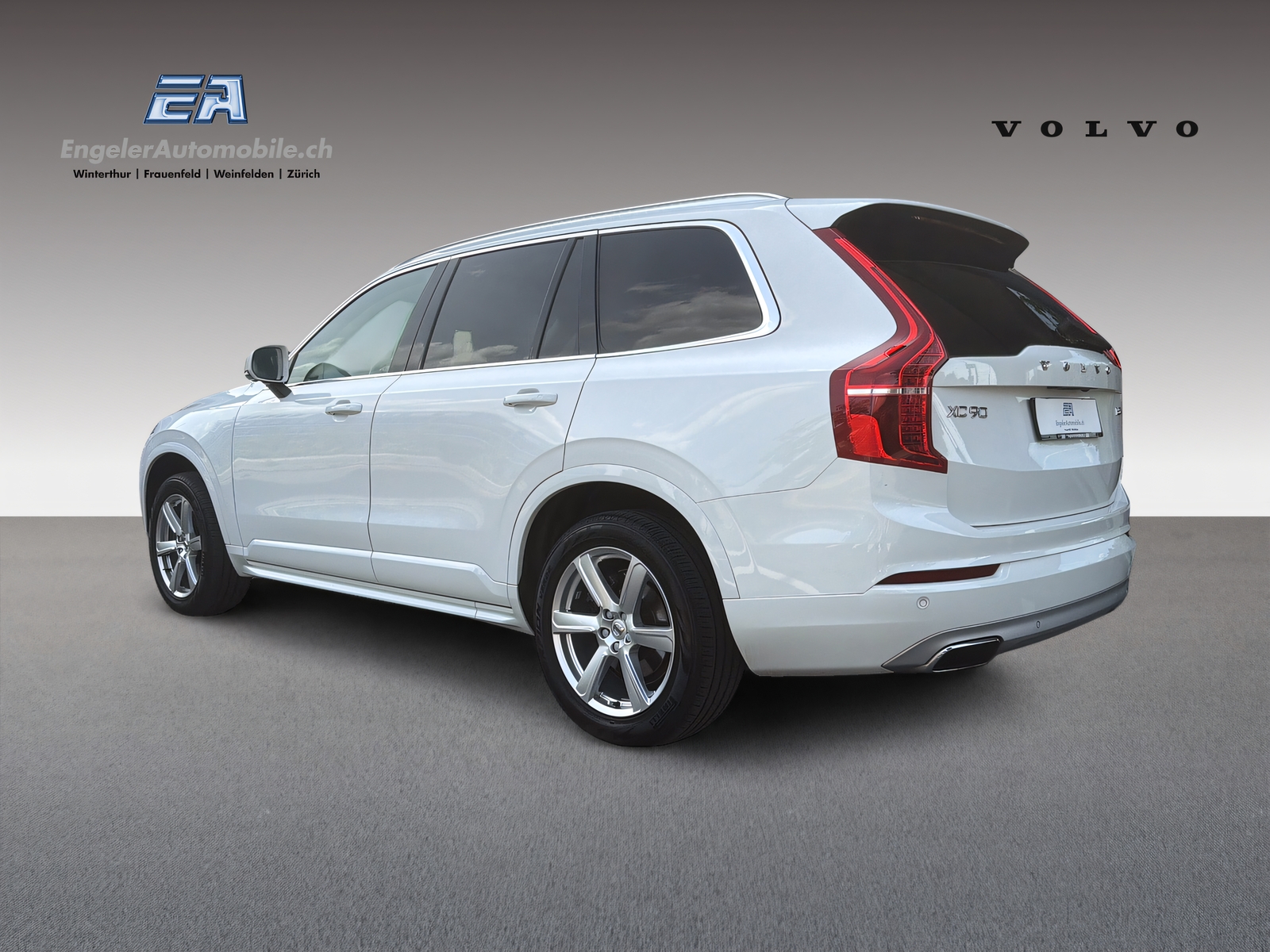 VOLVO XC90 2.0 B5 MH Momentum 5P. AWD-showroom-element-3