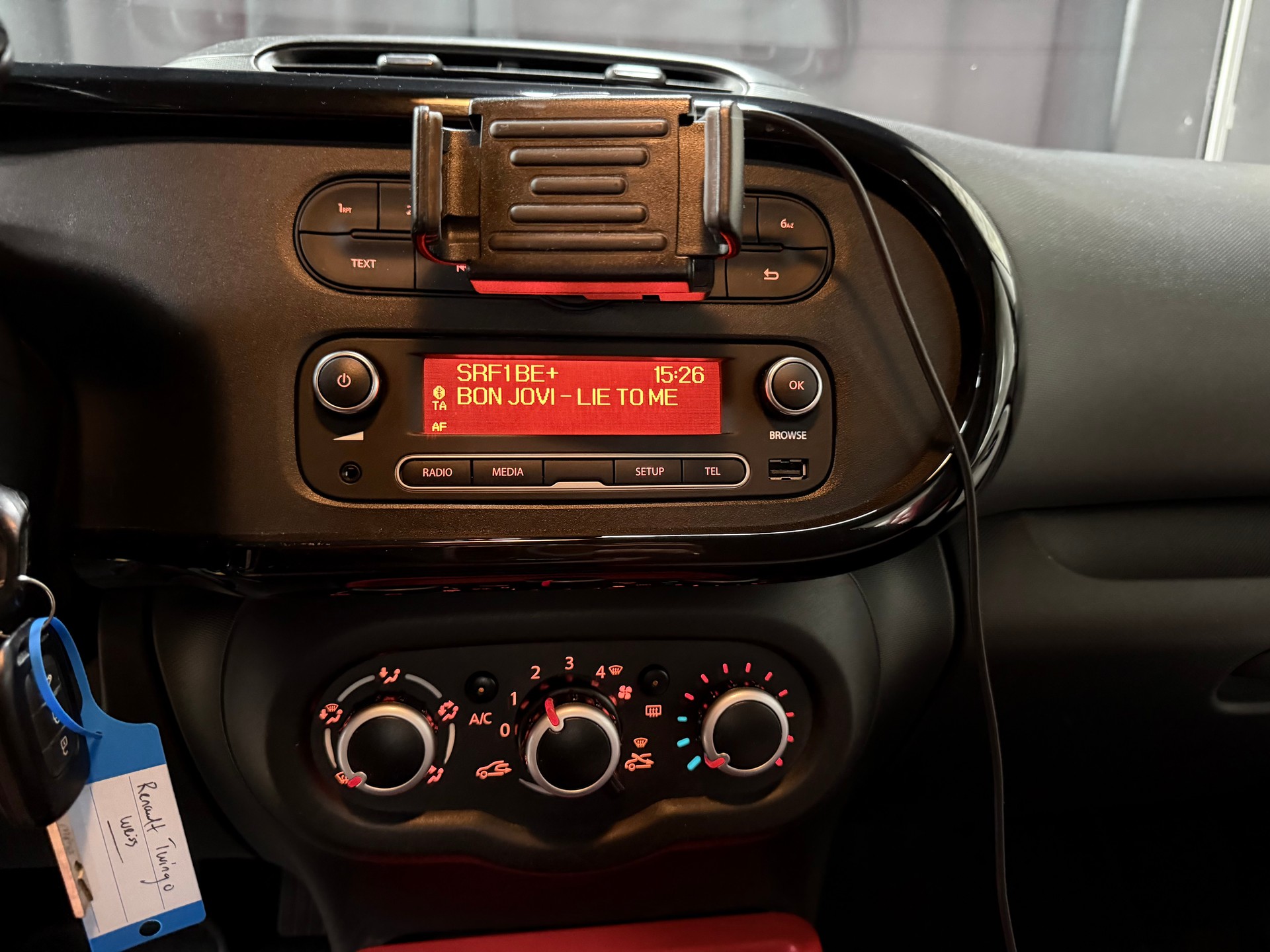 RENAULT Twingo 0.9 Swiss Edition EDC-image-11