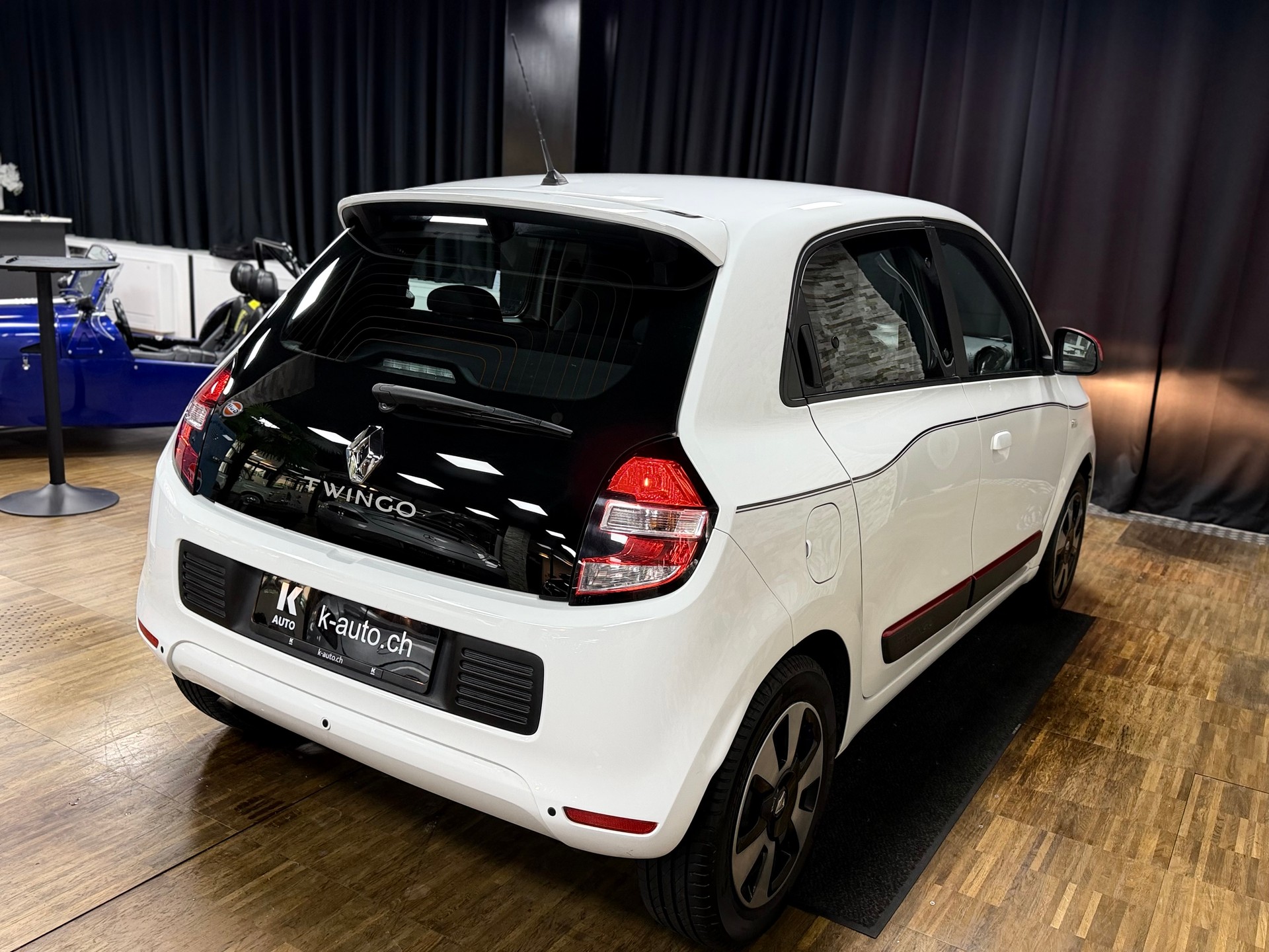 RENAULT Twingo 0.9 Swiss Edition EDC-showroom-element-3