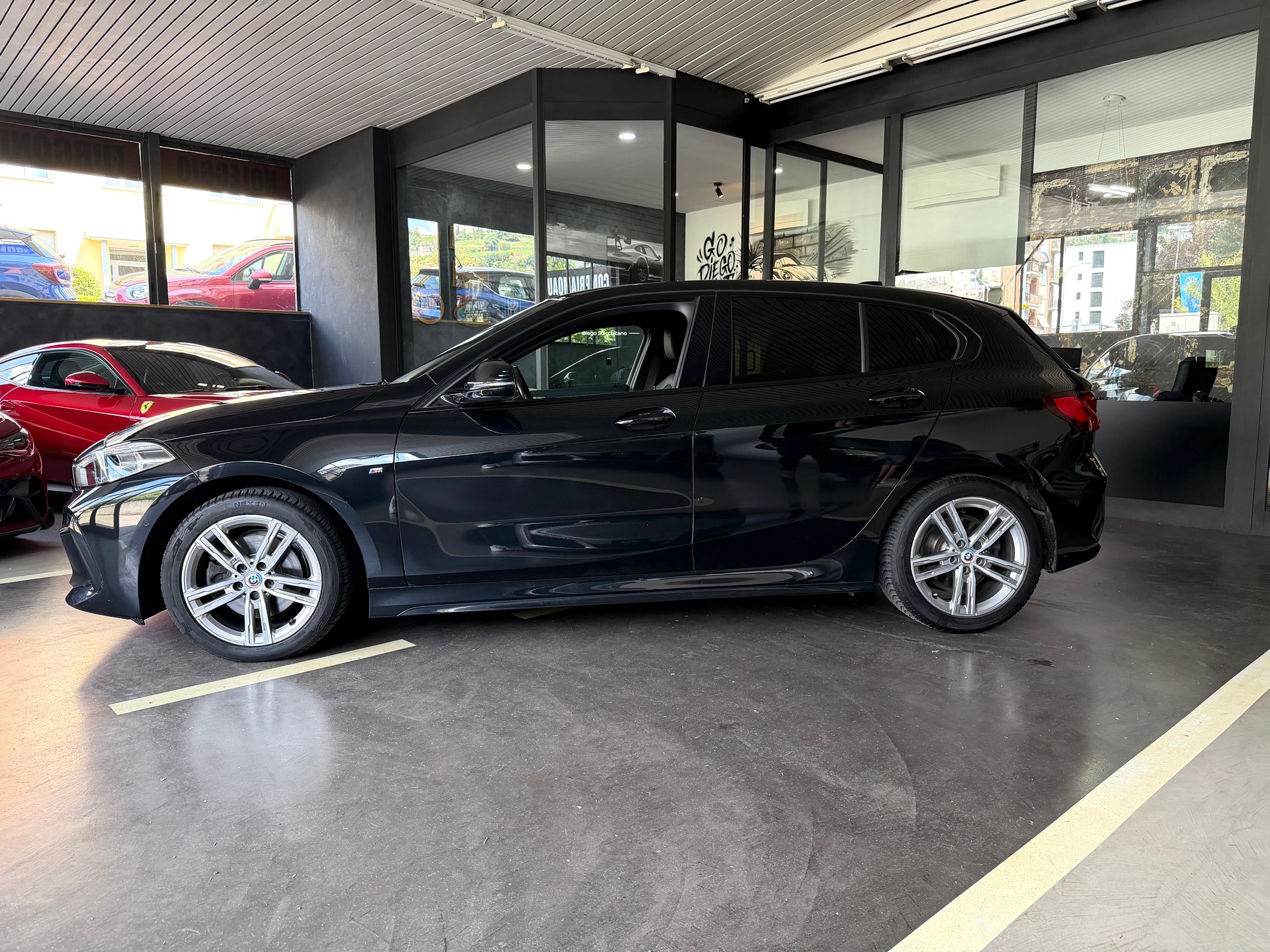 BMW 118d Steptronic M Sport-image-2