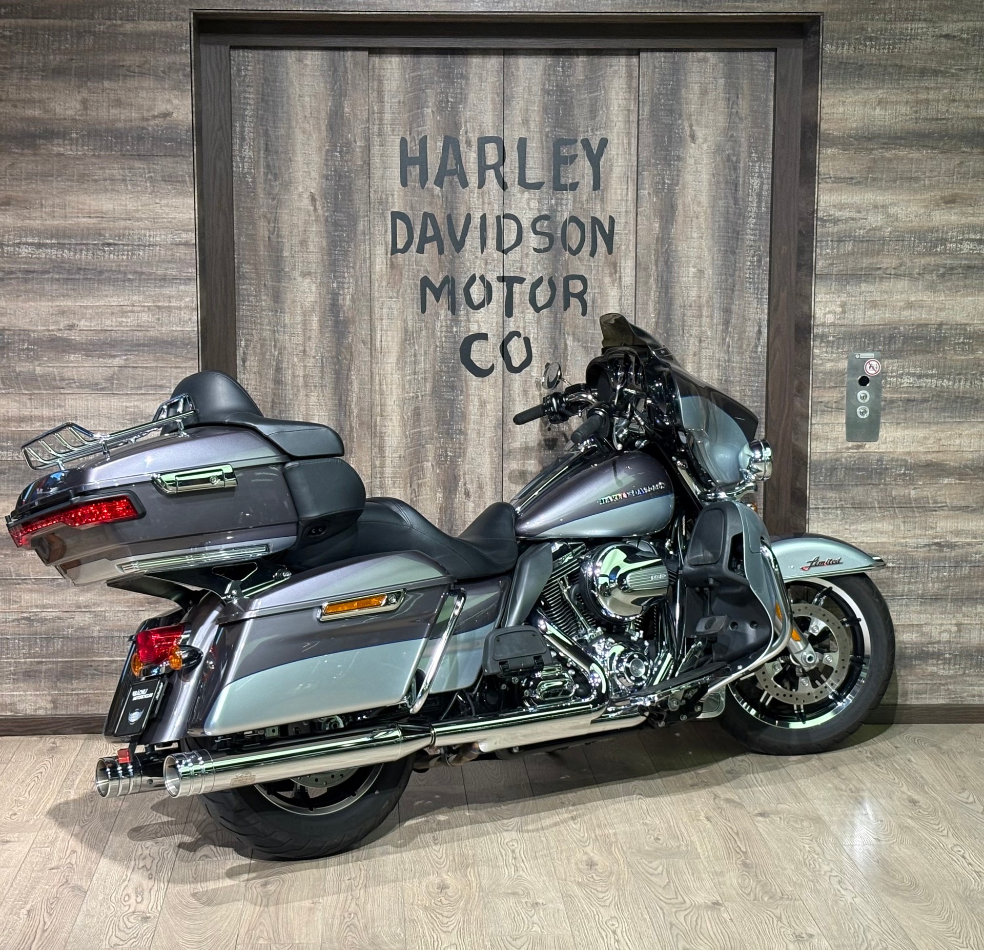 HARLEY-DAVIDSON FLHTK Electra Glide Ultra Limited-image-5