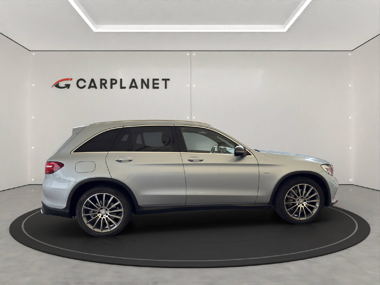 MERCEDES-BENZ GLC 250 d AMG-Line 4x4-image-3