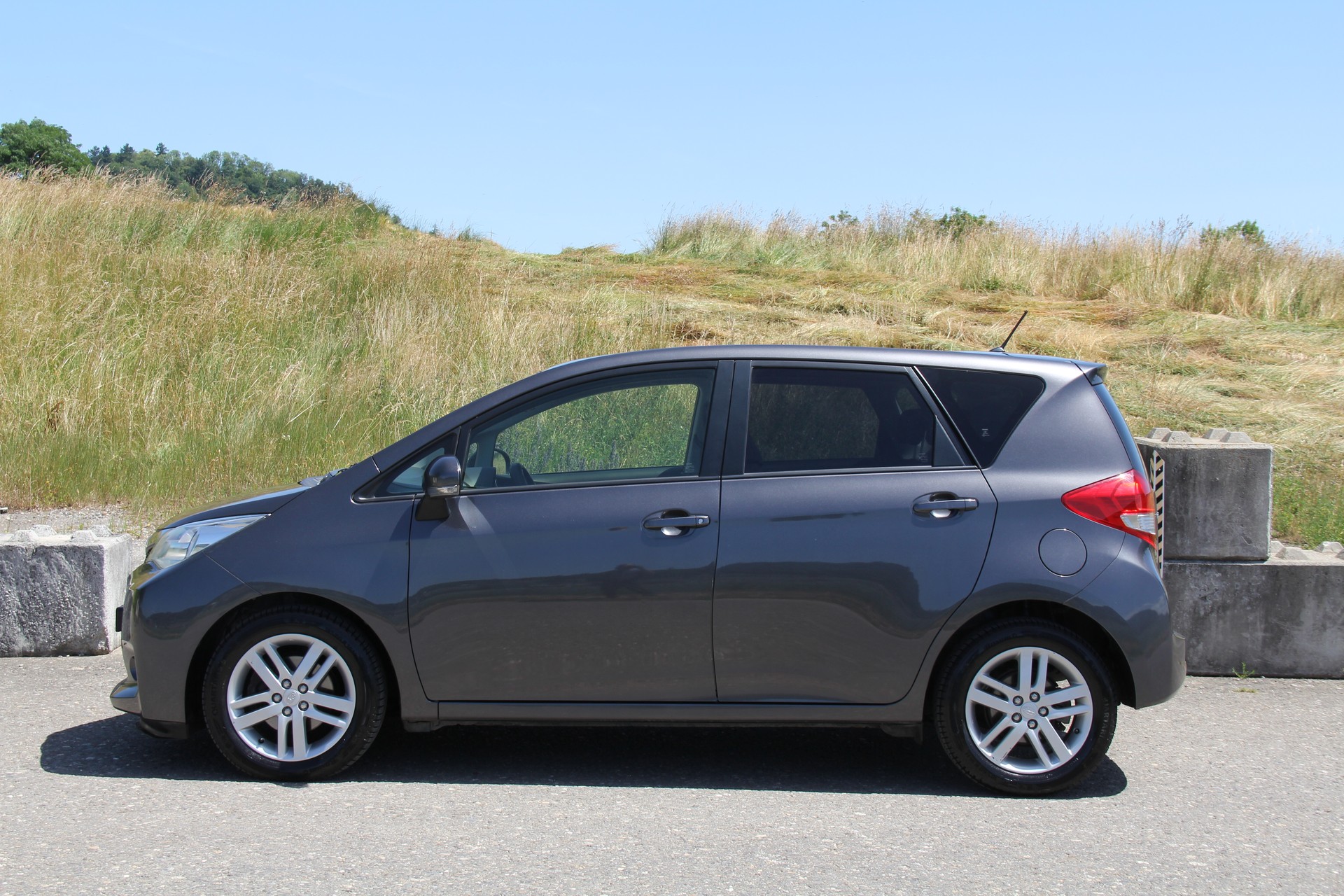 SUBARU Trezia 1.4D Swiss Luxury