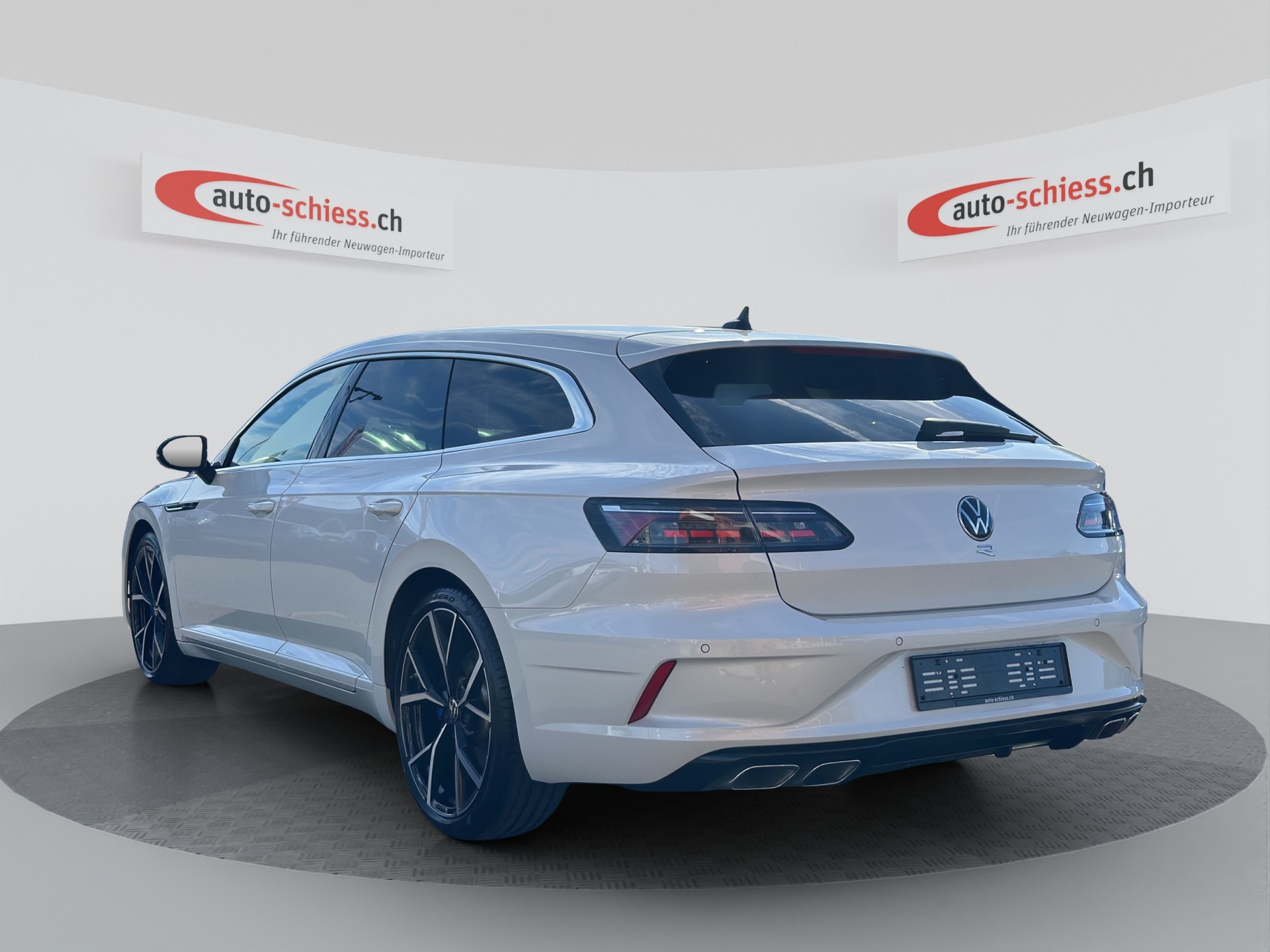 VW Arteon SB 2.0 TSI R 4Motion DSG-image-2