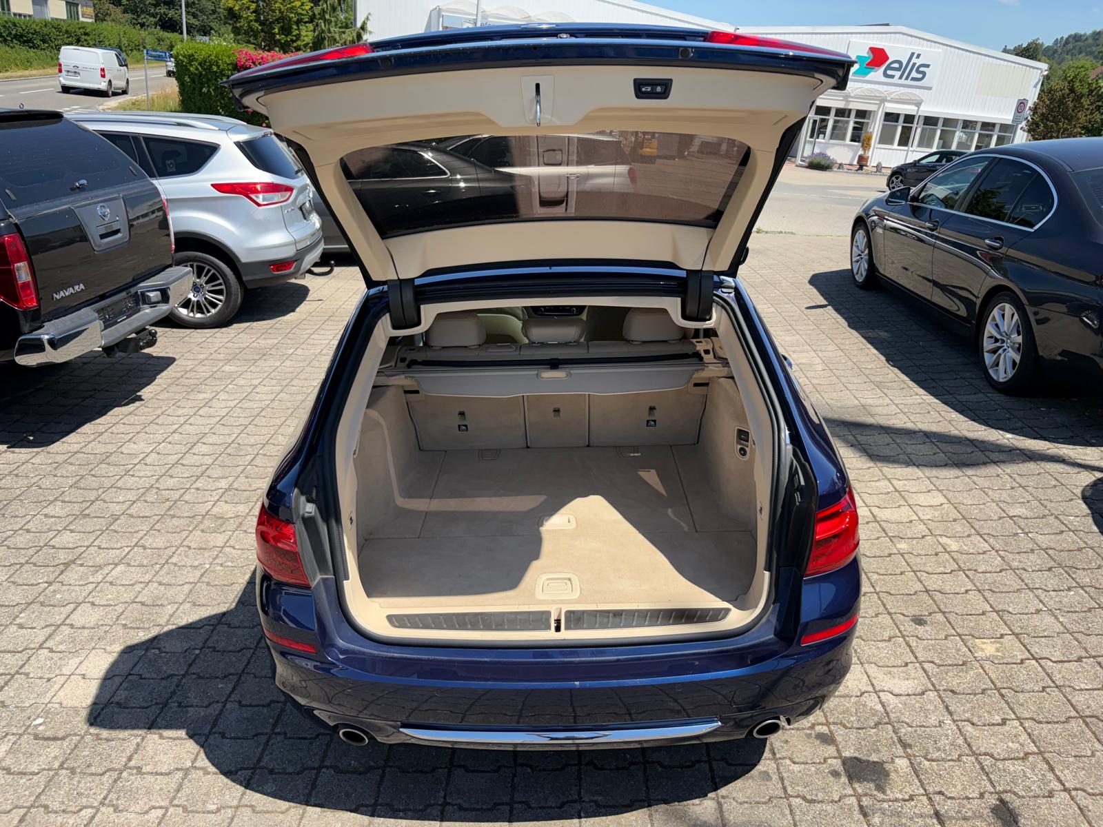 BMW 520d xDrive Touring Luxury Line Steptronic MFK+SERVICE 07.2026-image-12