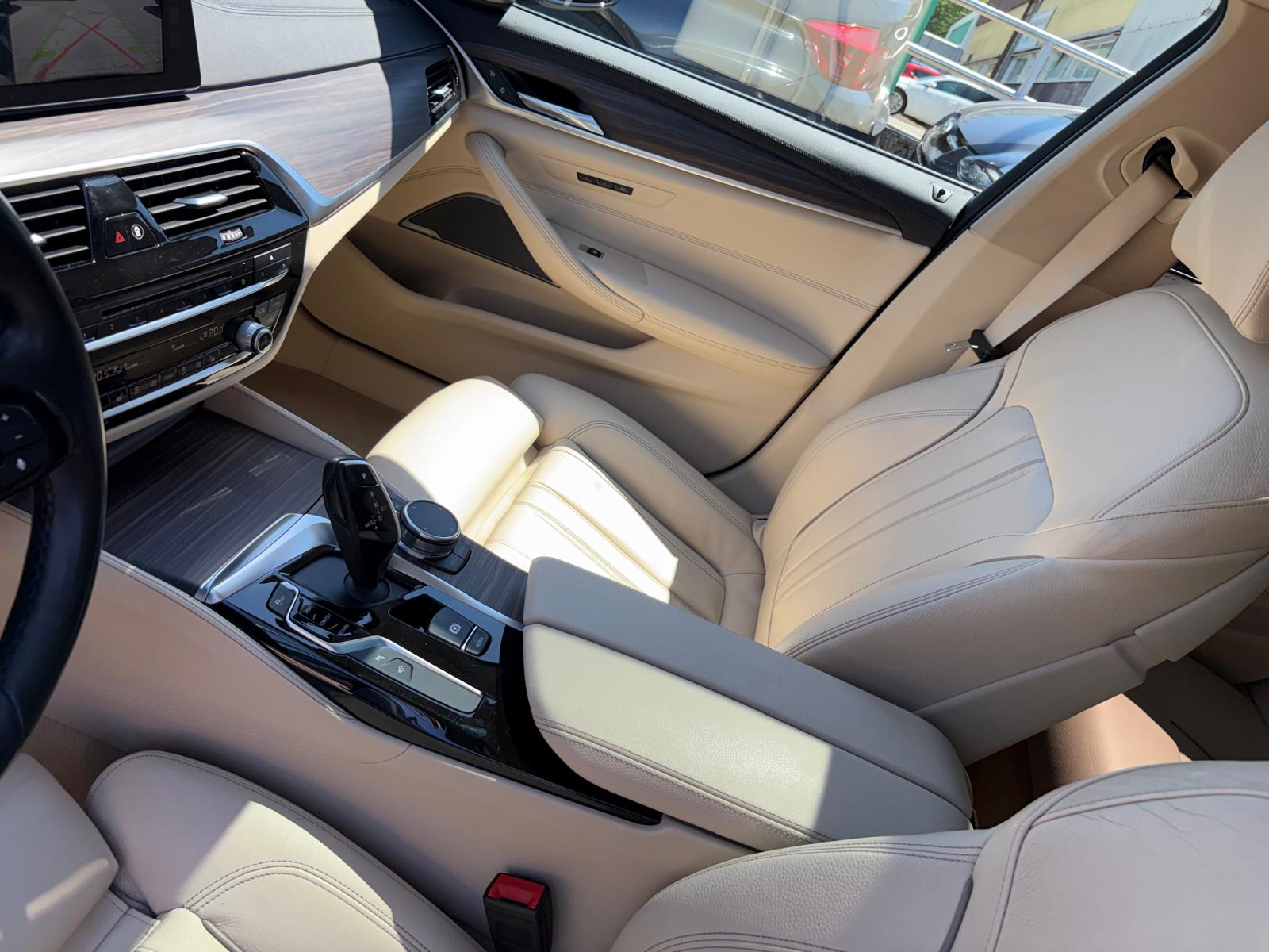 BMW 520d xDrive Touring Luxury Line Steptronic MFK+SERVICE 07.2026-image-7