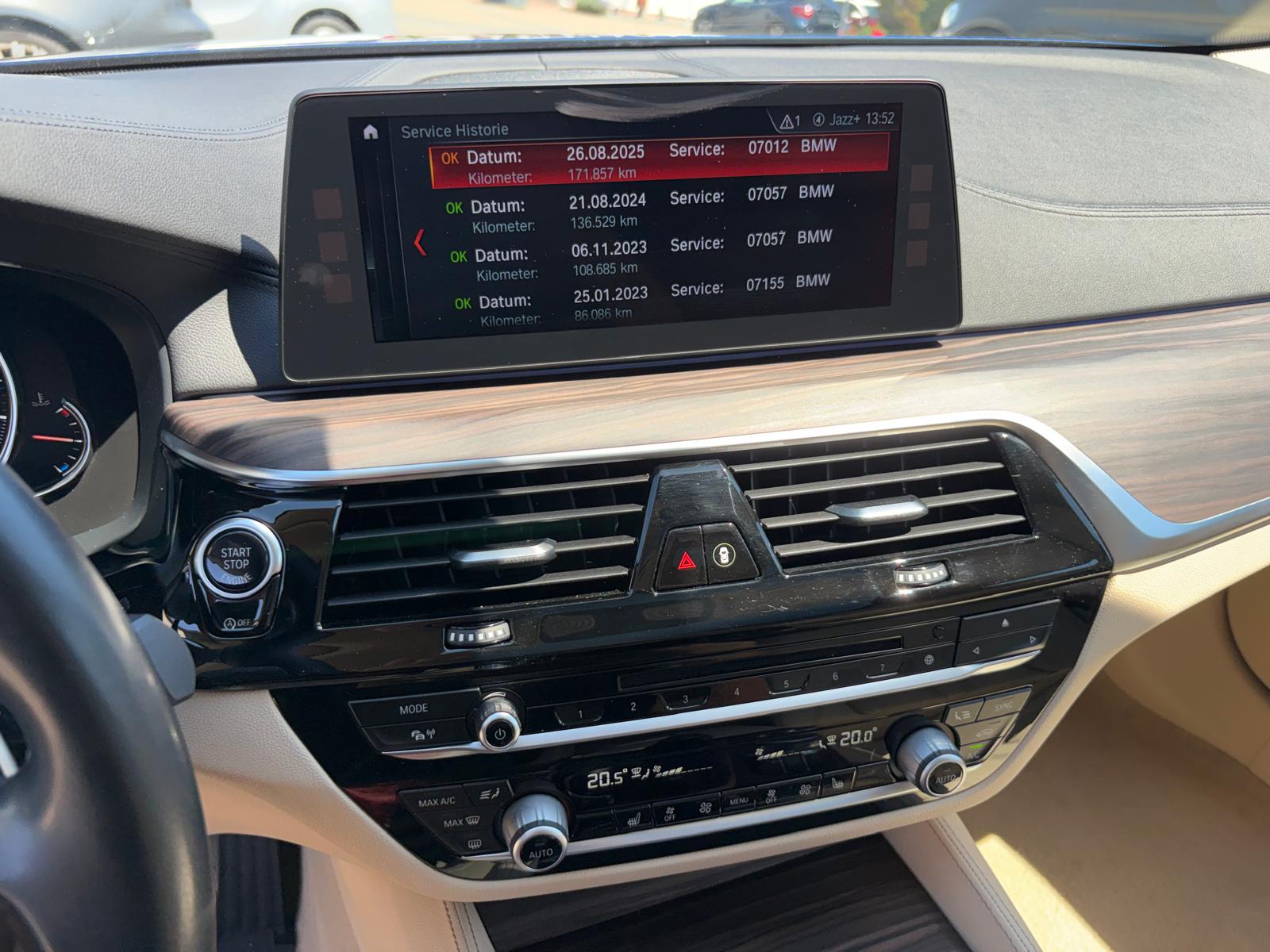 BMW 520d xDrive Touring Luxury Line Steptronic MFK+SERVICE 07.2026-image-13