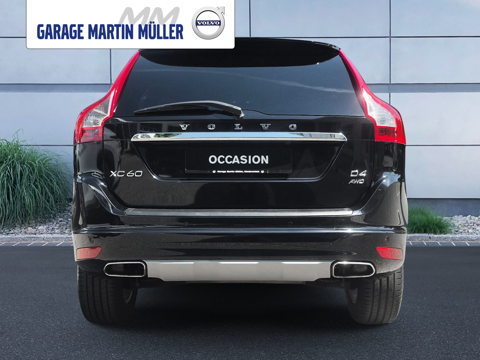 VOLVO XC60 2.4 D4 Ocean Race AWD-showroom-element-3