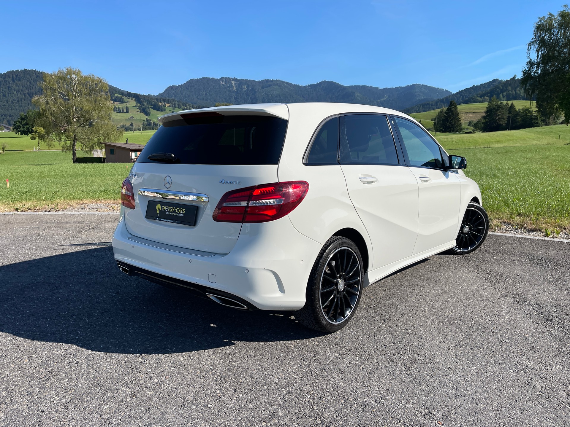 MERCEDES-BENZ B 220 CDI Swiss Star Edition AMG Line 4Matic-showroom-element-2