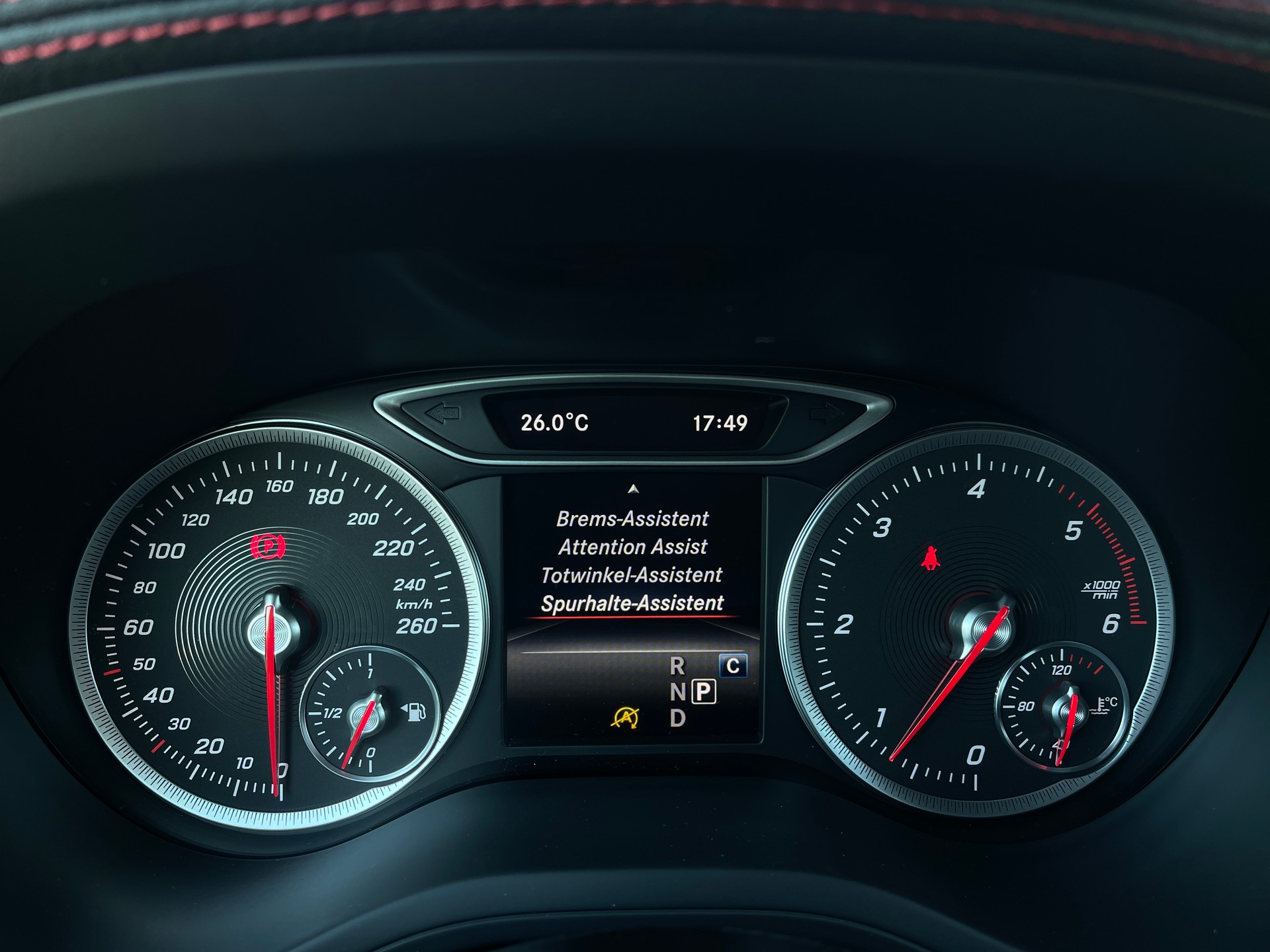 MERCEDES-BENZ B 220 CDI Swiss Star Edition AMG Line 4Matic-image-10