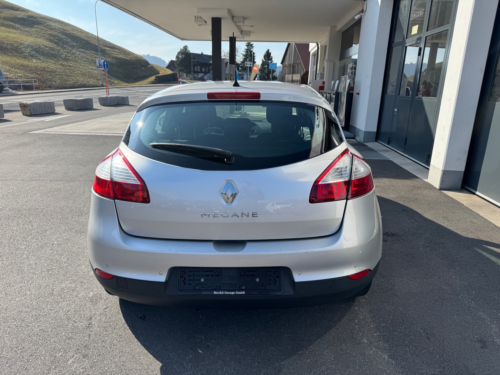 RENAULT Mégane 2.0 16V Dynamique CVT-image-4