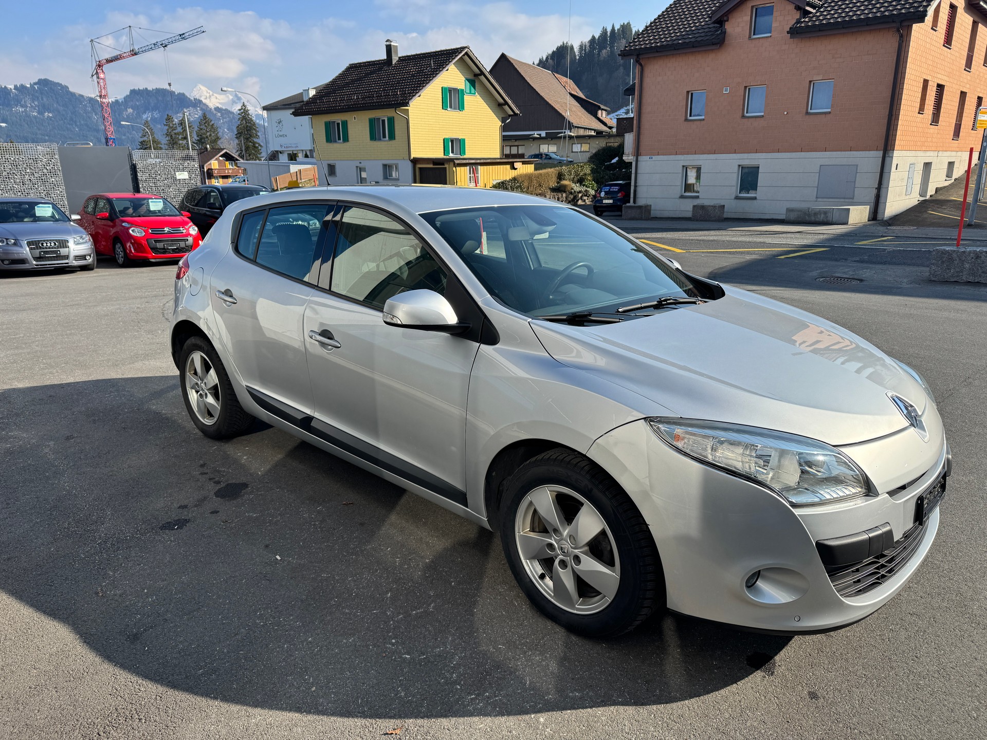 RENAULT Mégane 2.0 16V Dynamique CVT-showroom-element-2
