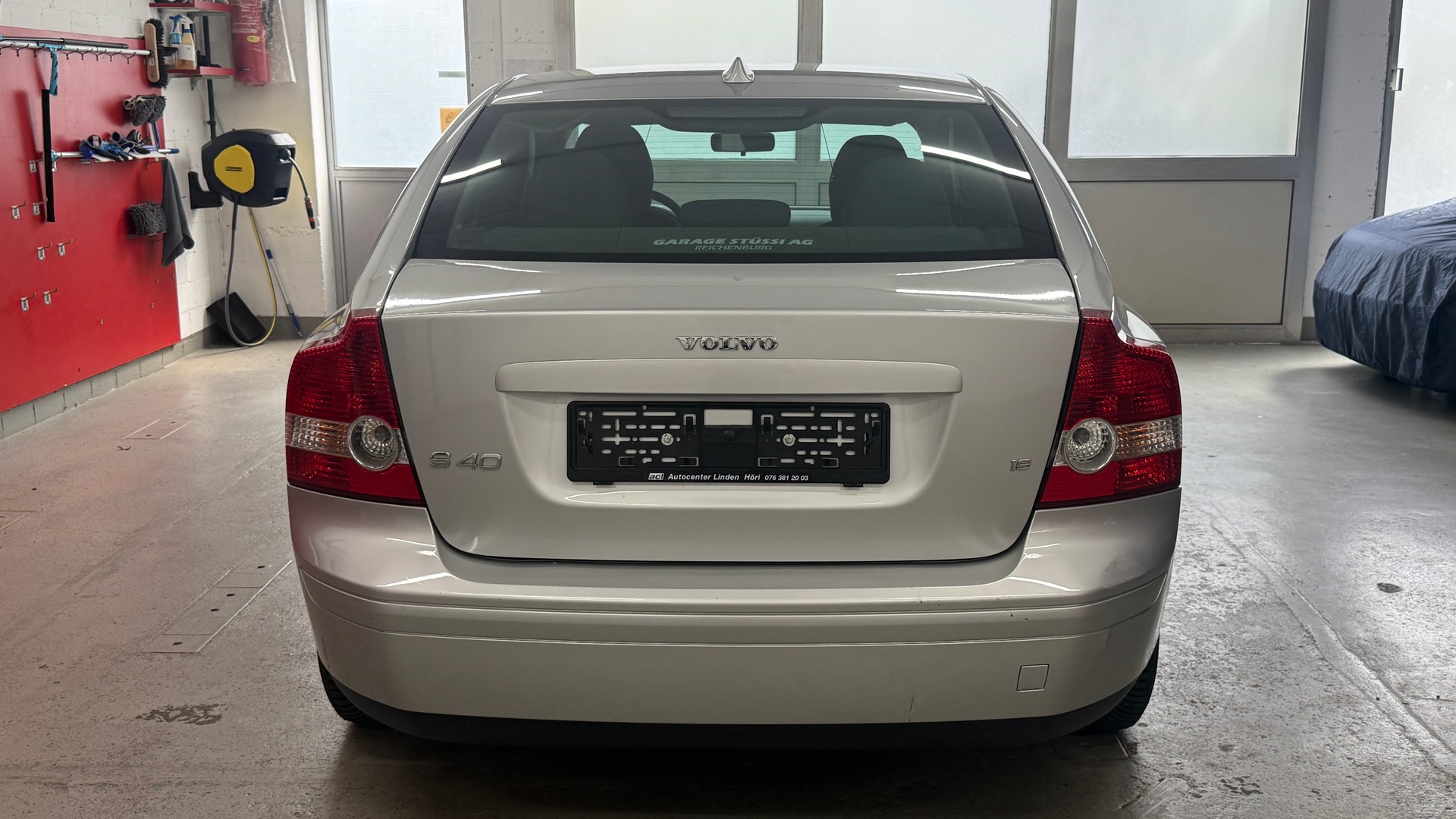 VOLVO S40 1.8 Momentum, gepflegtes CH Fahrzeug aus 1 Hand immer bei Volvo gewartet-image-4