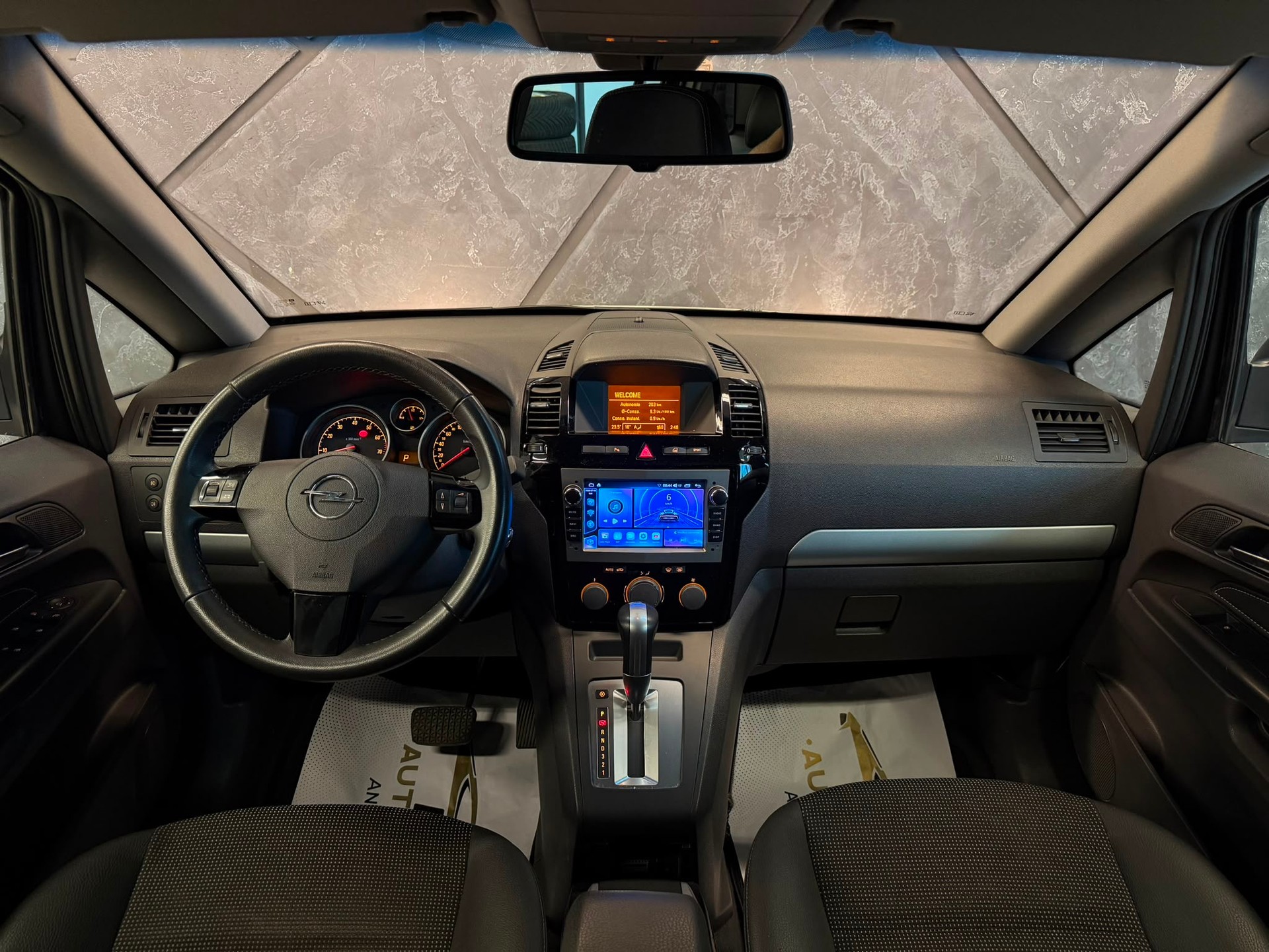OPEL Zafira 2.2i 16V Enjoy Automatic-image-8