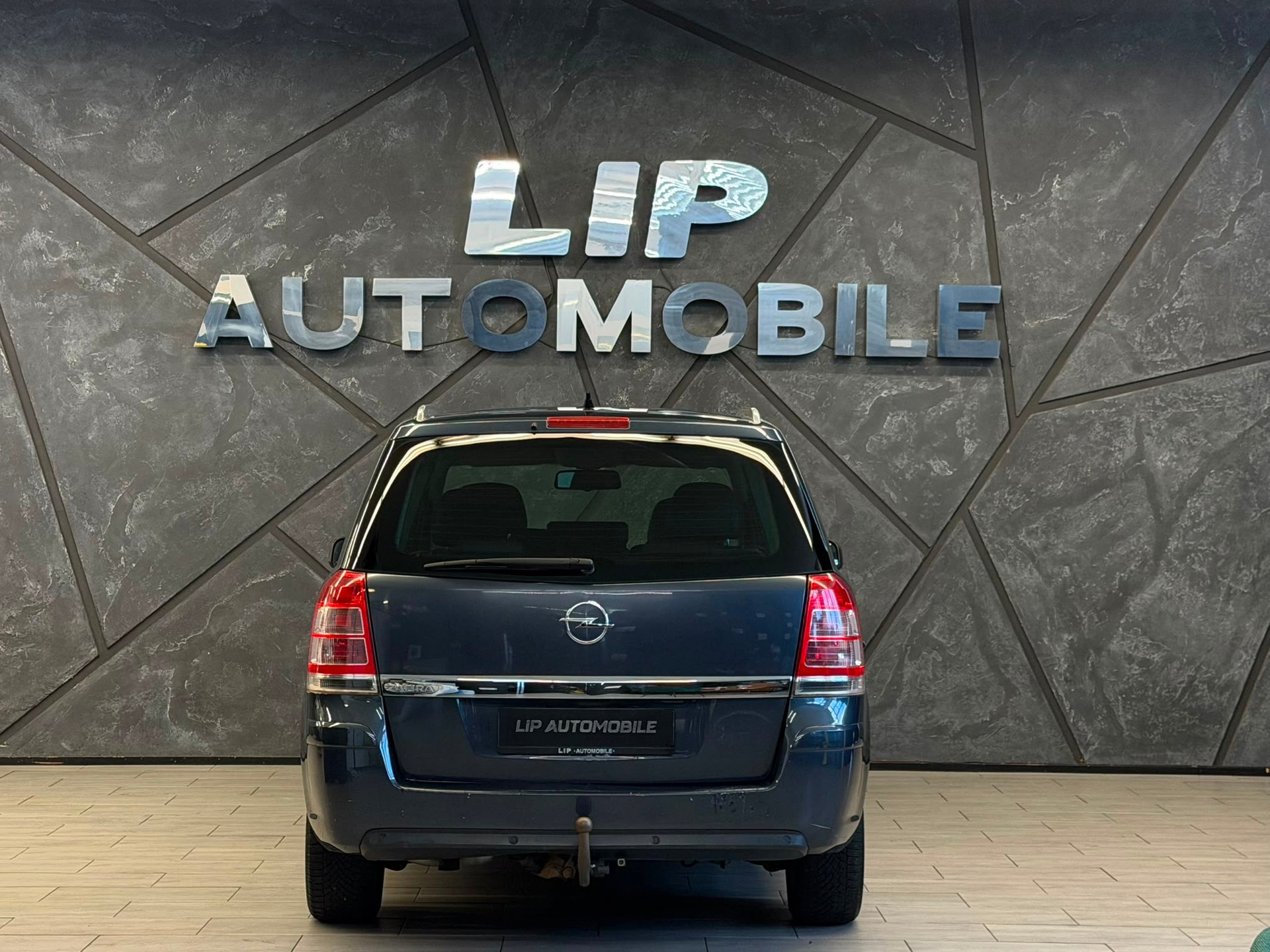 OPEL Zafira 2.2i 16V Enjoy Automatic-image-6