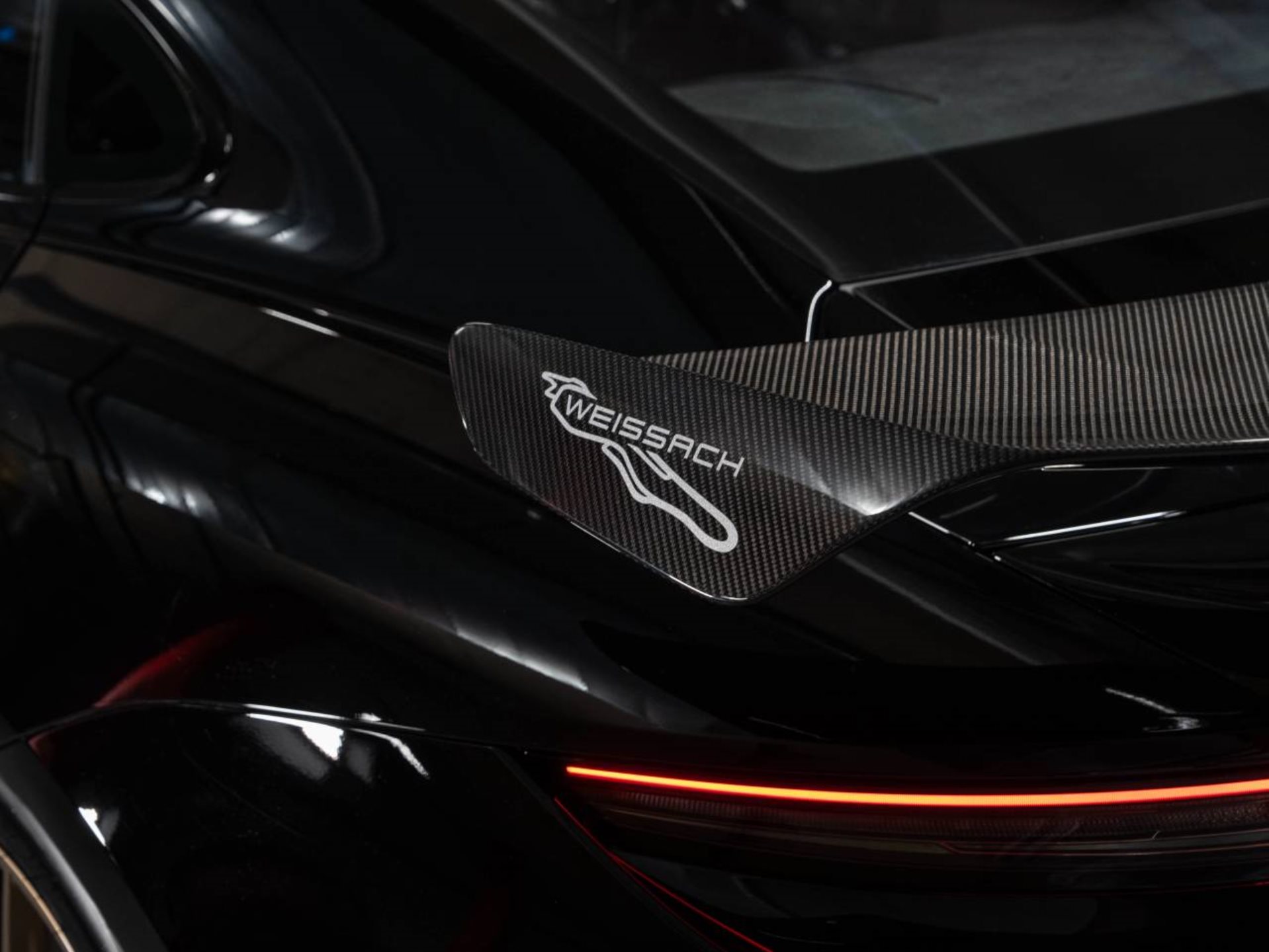 PORSCHE Taycan Turbo GT avec Paquet-Weissach-image-22