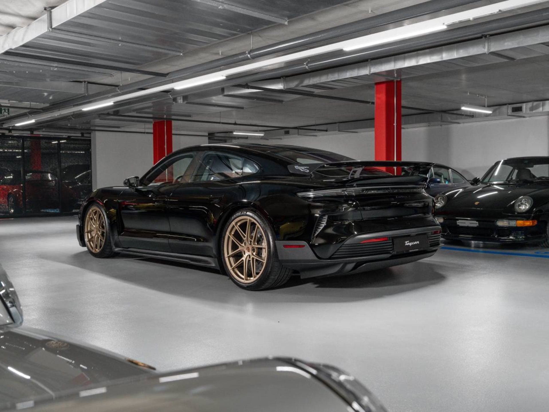 PORSCHE Taycan Turbo GT avec Paquet-Weissach-image-6