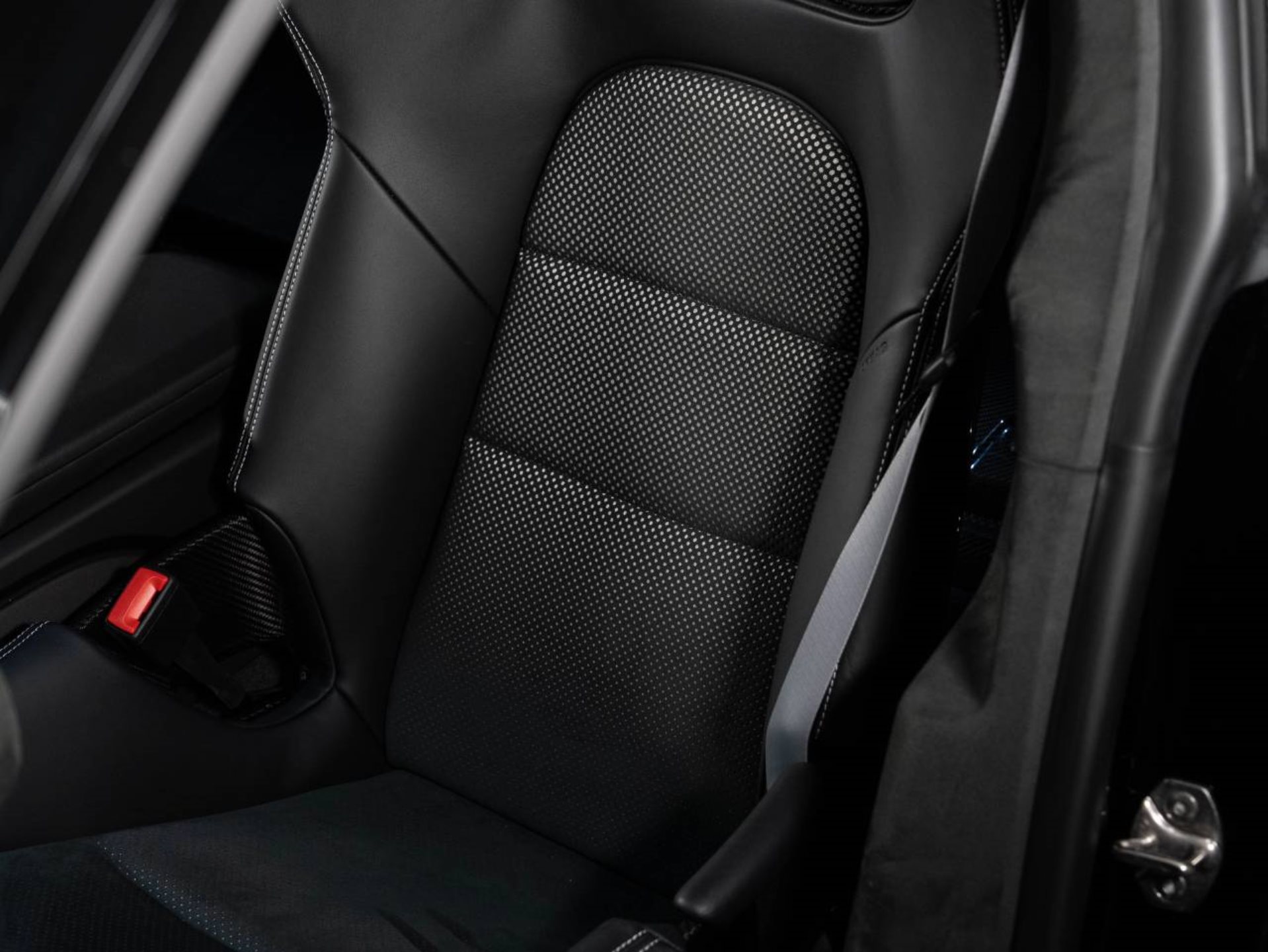 PORSCHE Taycan Turbo GT avec Paquet-Weissach-image-13