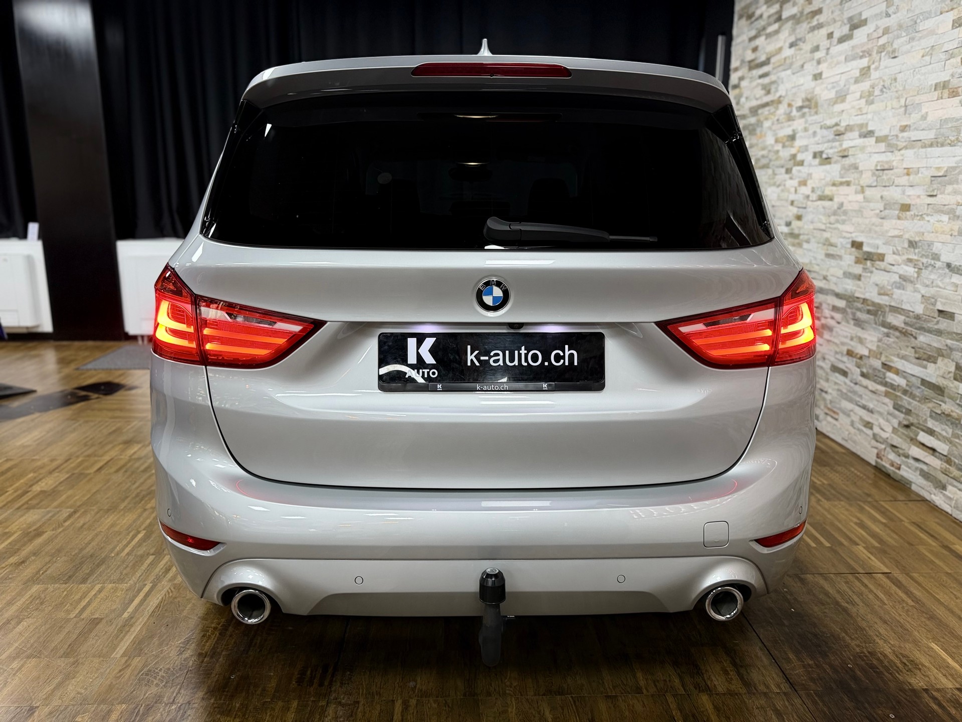 BMW 220d xDrive Gran Tourer Steptronic Sport Line-showroom-element-2