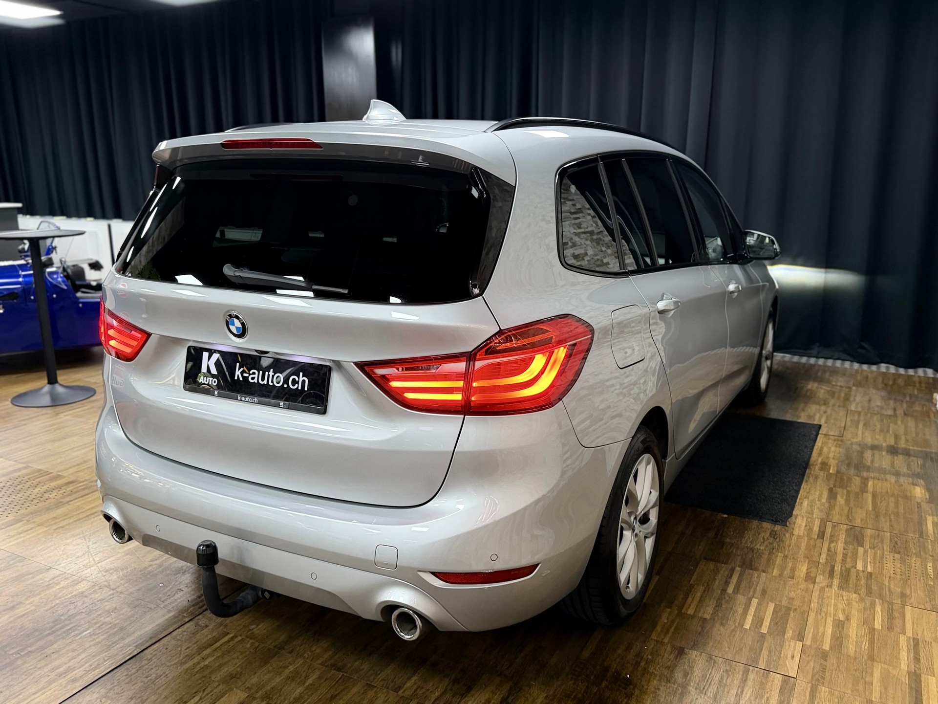 BMW 220d xDrive Gran Tourer Steptronic Sport Line-showroom-element-3