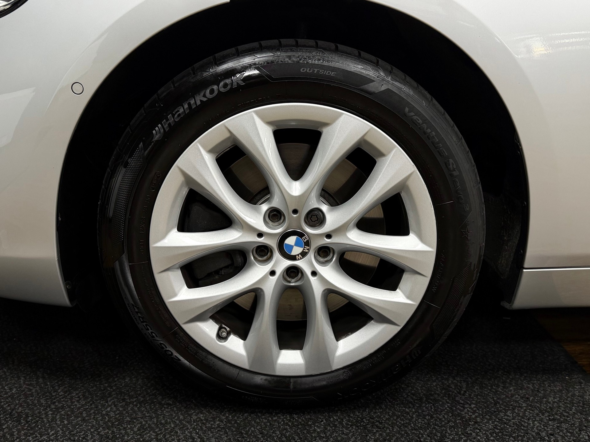 BMW 220d xDrive Gran Tourer Steptronic Sport Line-image-28