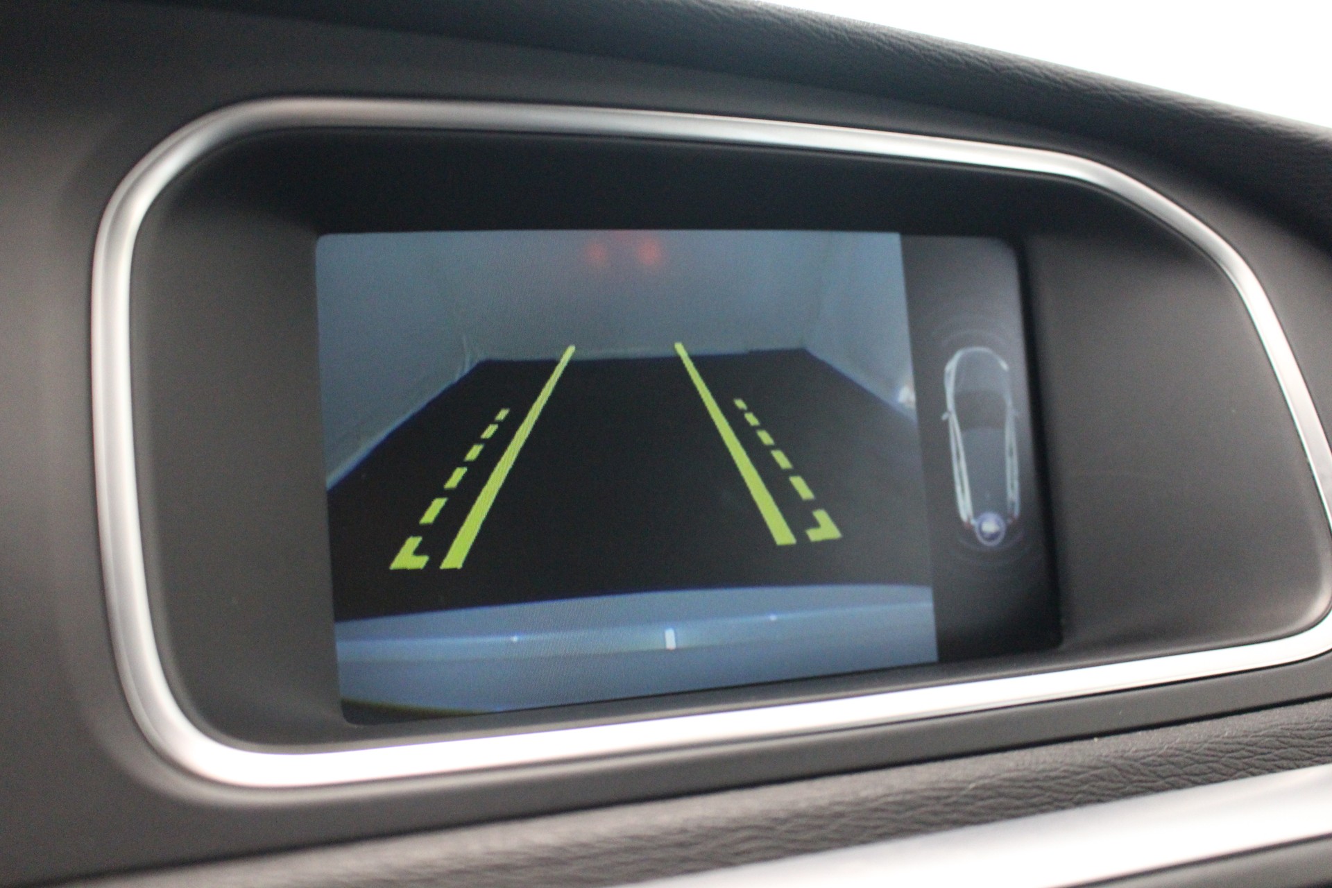 VOLVO V40 1.6 T4 Momentum S/S-image-15
