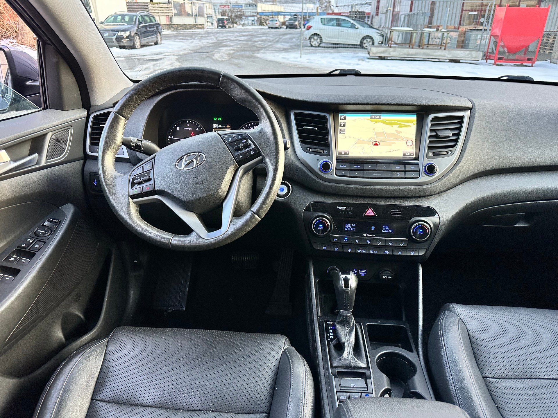 HYUNDAI Tucson 2.0 CRDI Vertex 4WD Automatic-image-11